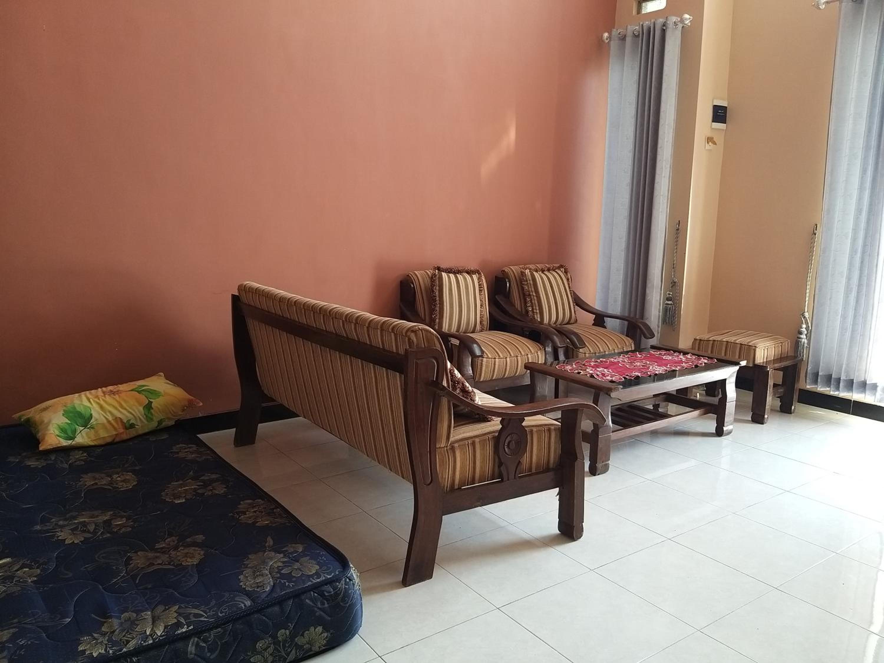 Two-Bedroom Villa - Photo 9