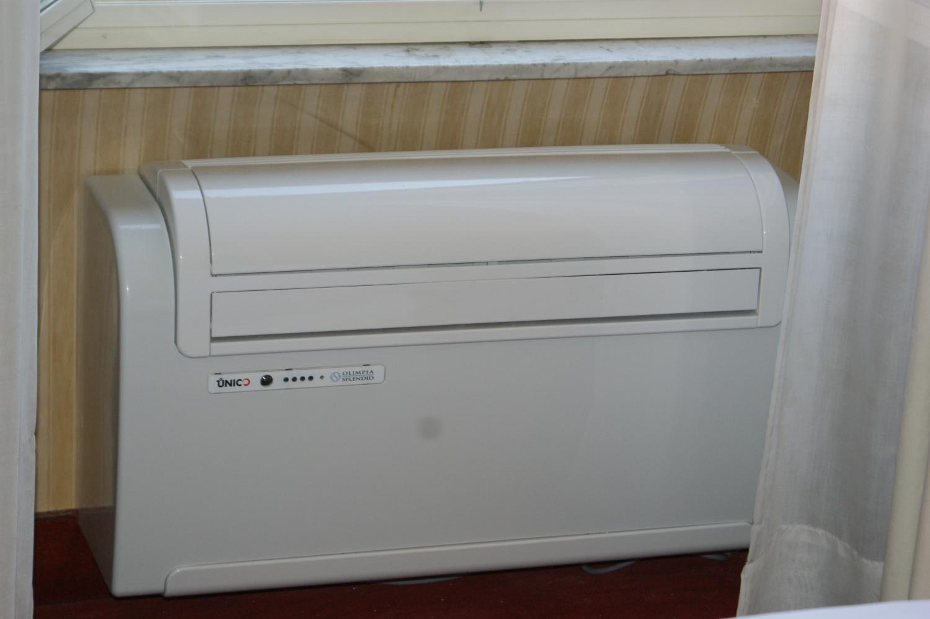 Deluxe Triple Room photo 2