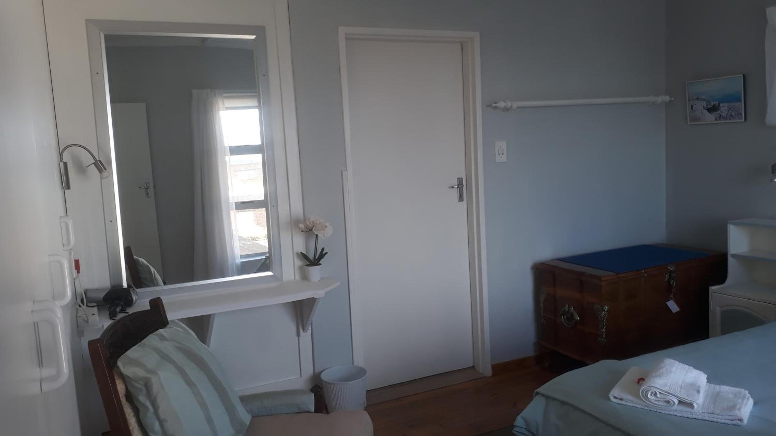 Apartment with Balcony - Photo 27