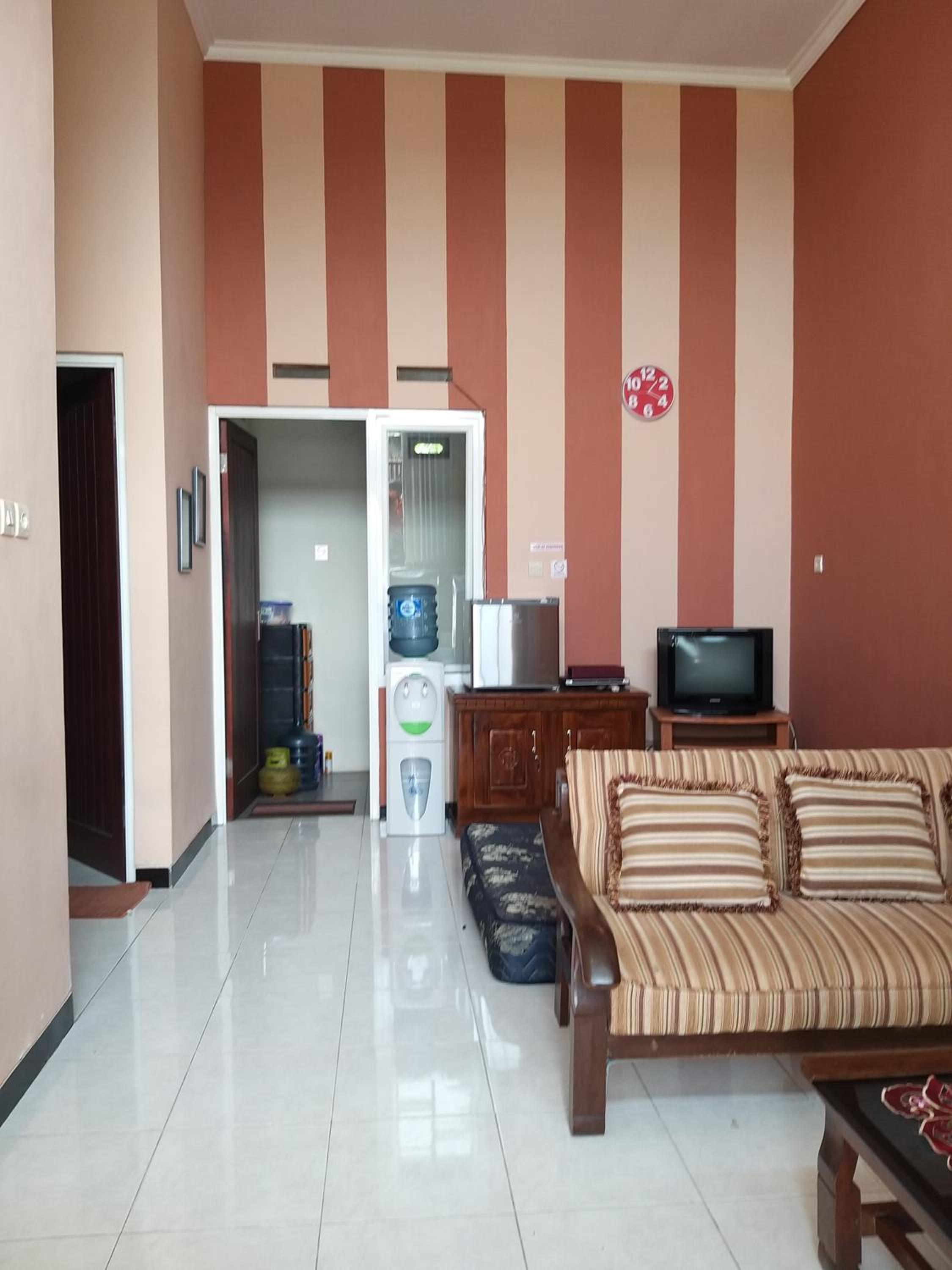 Two-Bedroom Villa - Photo 3