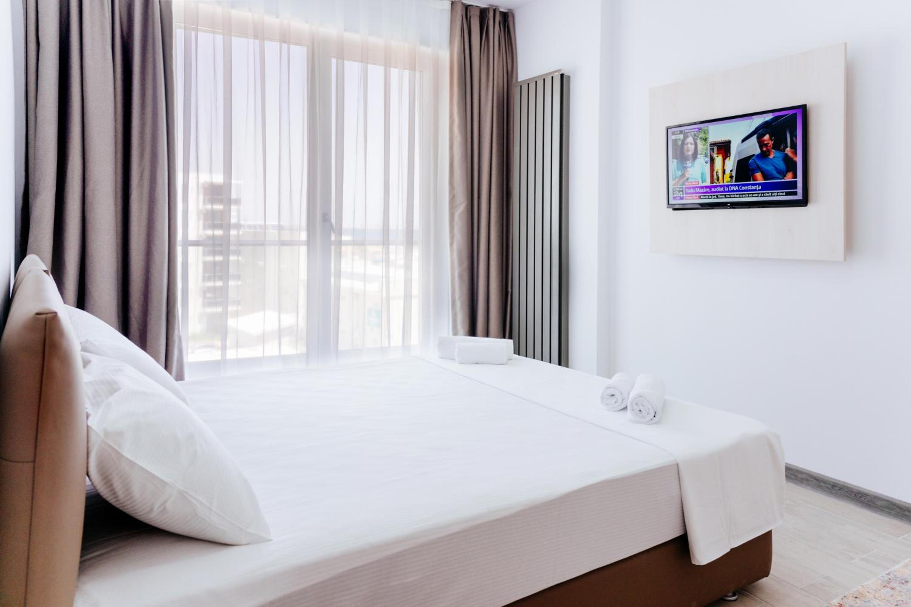 One-Bedroom Apartment - Photo 20