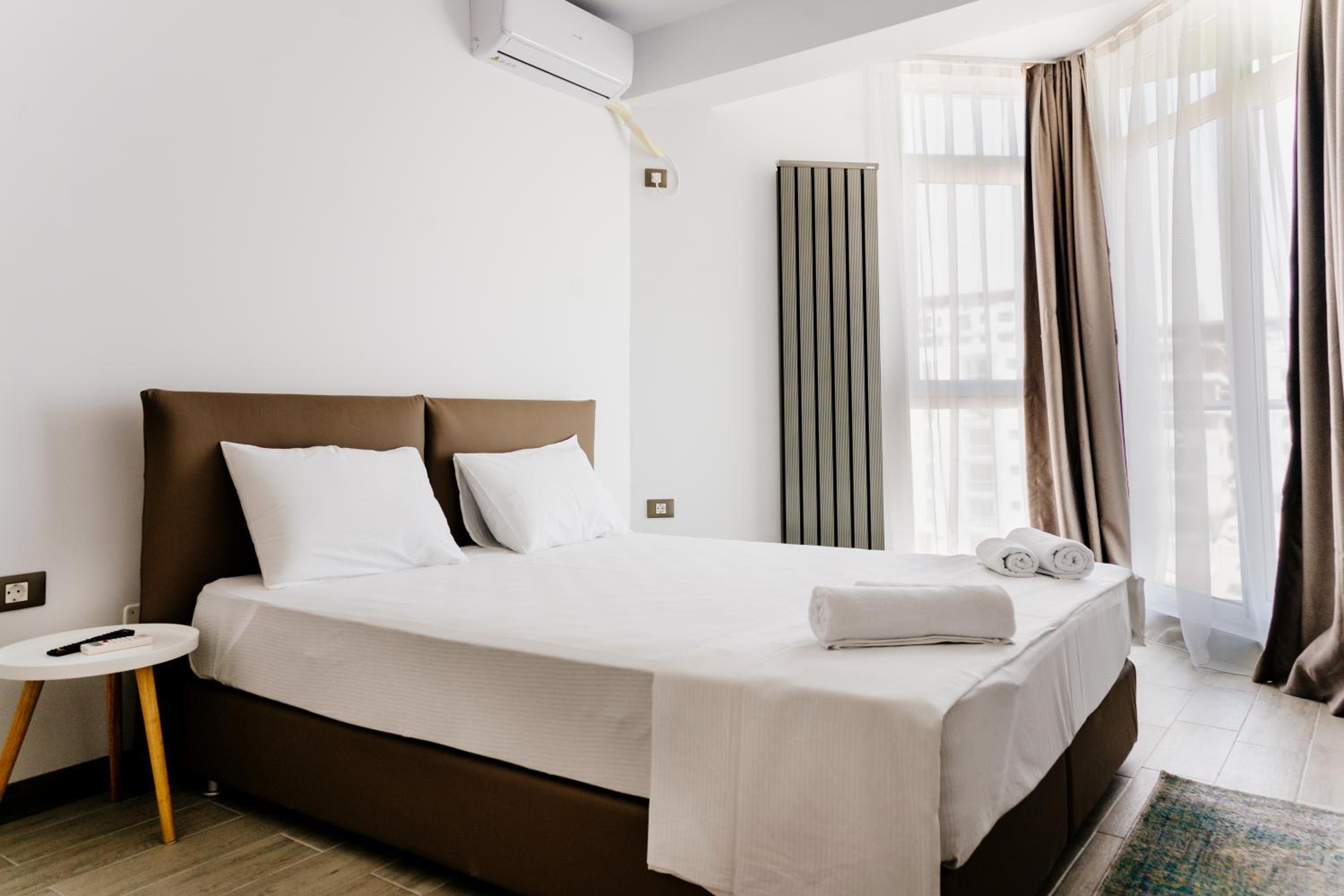 Two-Bedroom Apartment - Photo 4