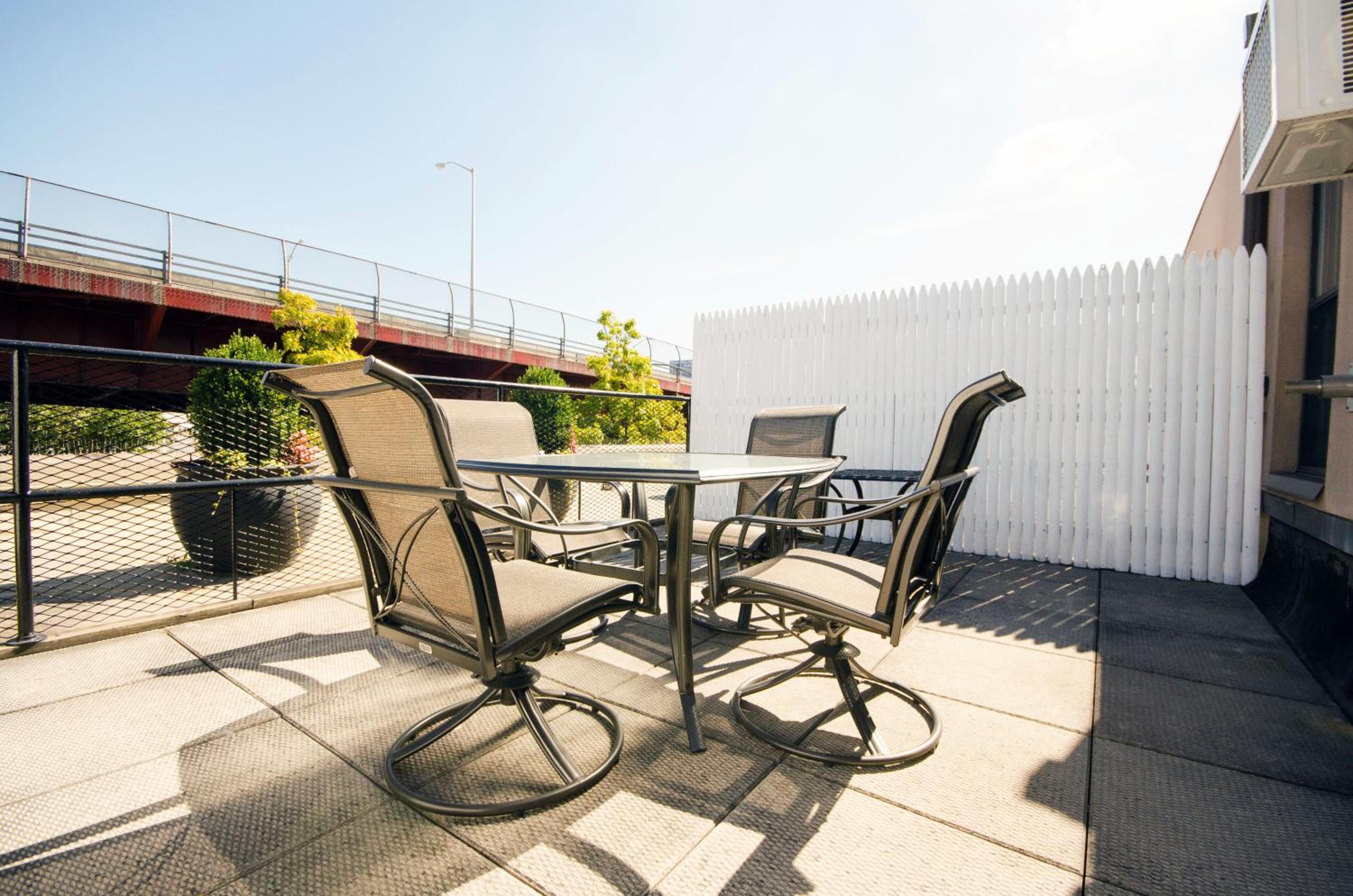 Loft Suite with Terrace - Photo 4