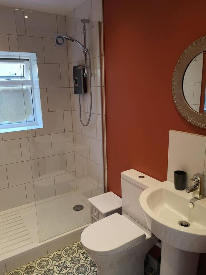 One-Bedroom House photo 3