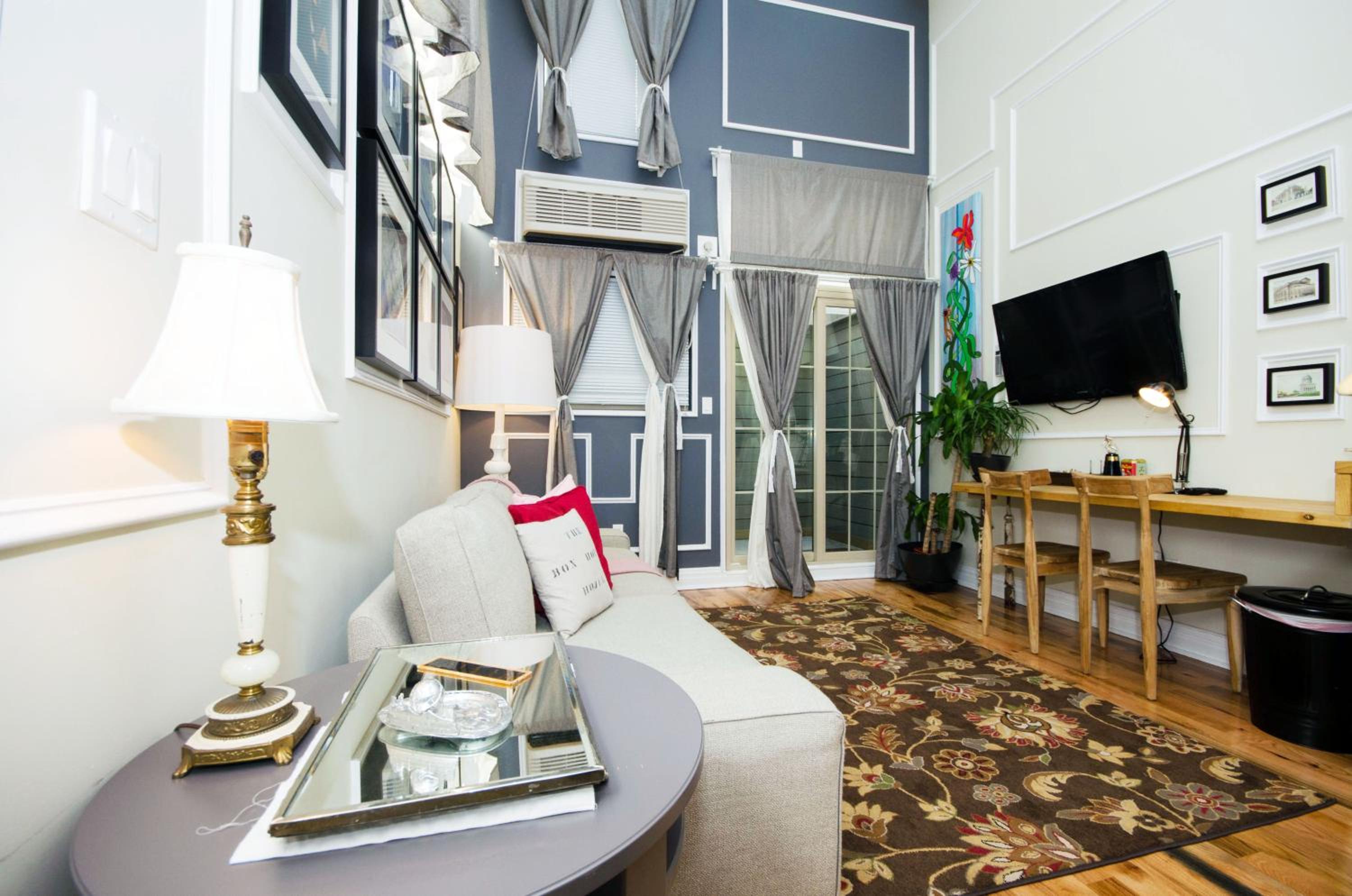 Duplex Loft Suite with Patio - Photo 6