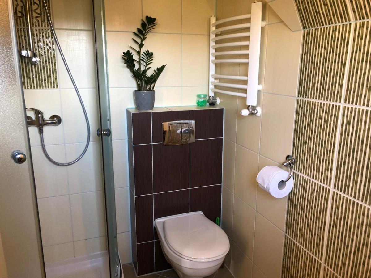 Double Room with Balcony - Photo 5