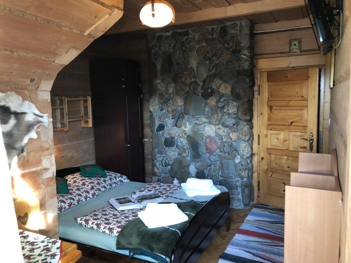 Double Room with Balcony - Photo 3