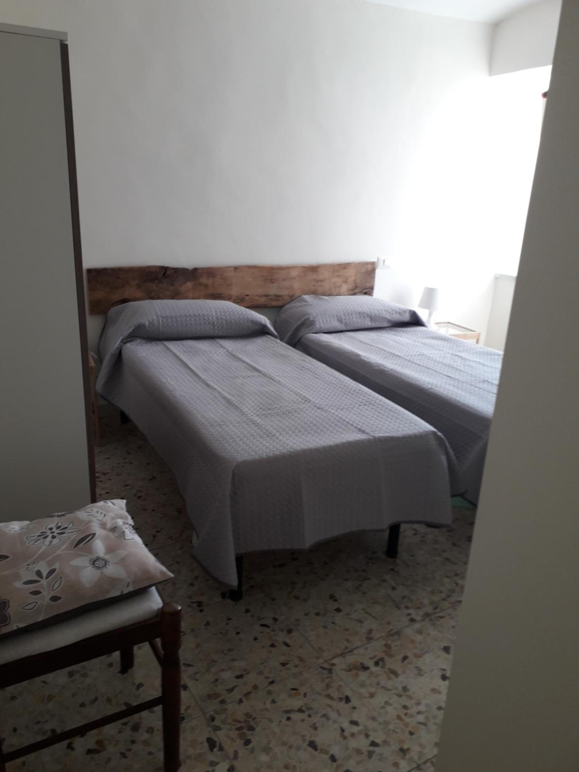Standard King Room - Photo 20