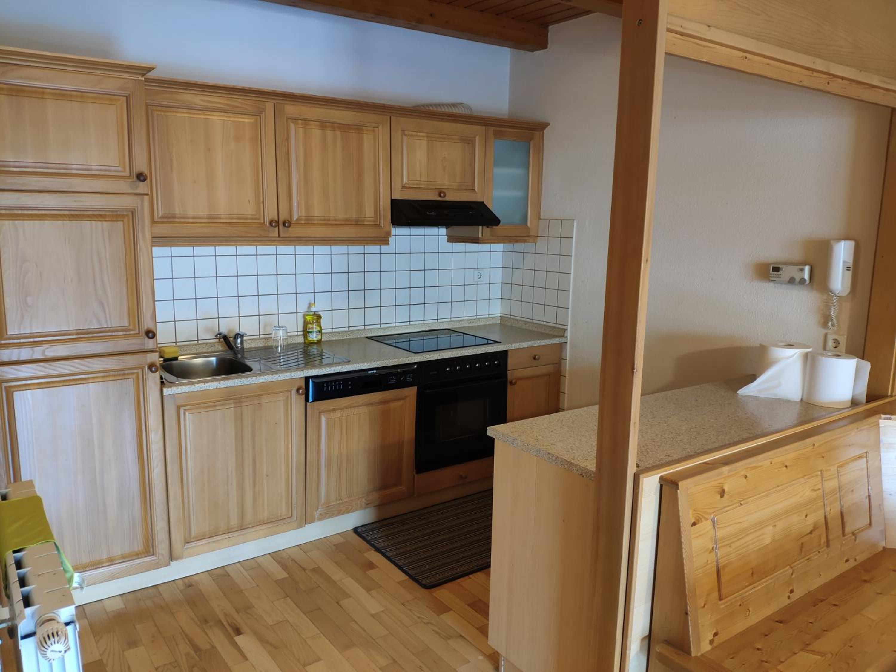 One-Bedroom Apartment - Photo 8