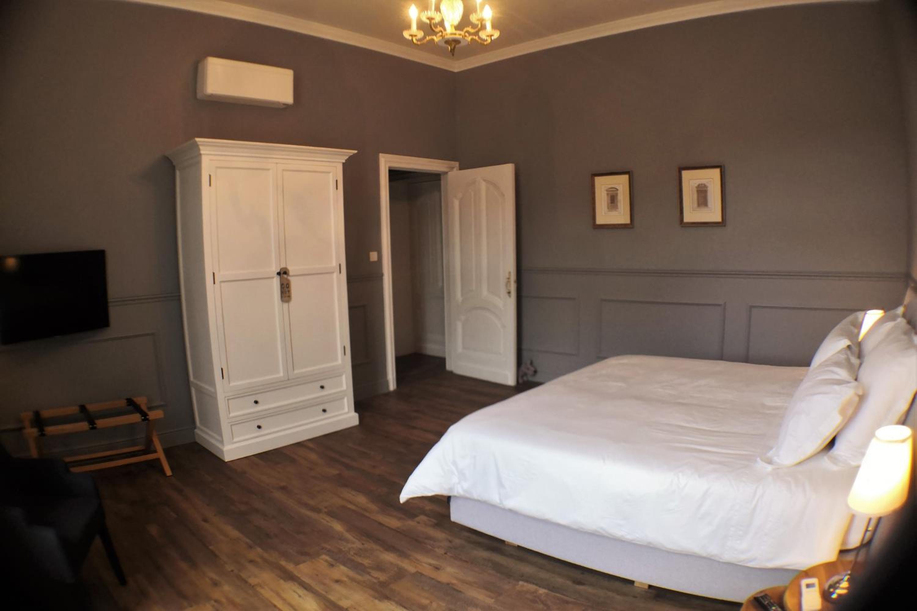 Superior Deluxe Double Or Twin Room  photo 1