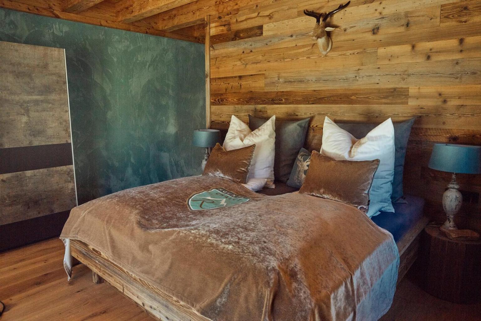 Superior Chalet photo 2