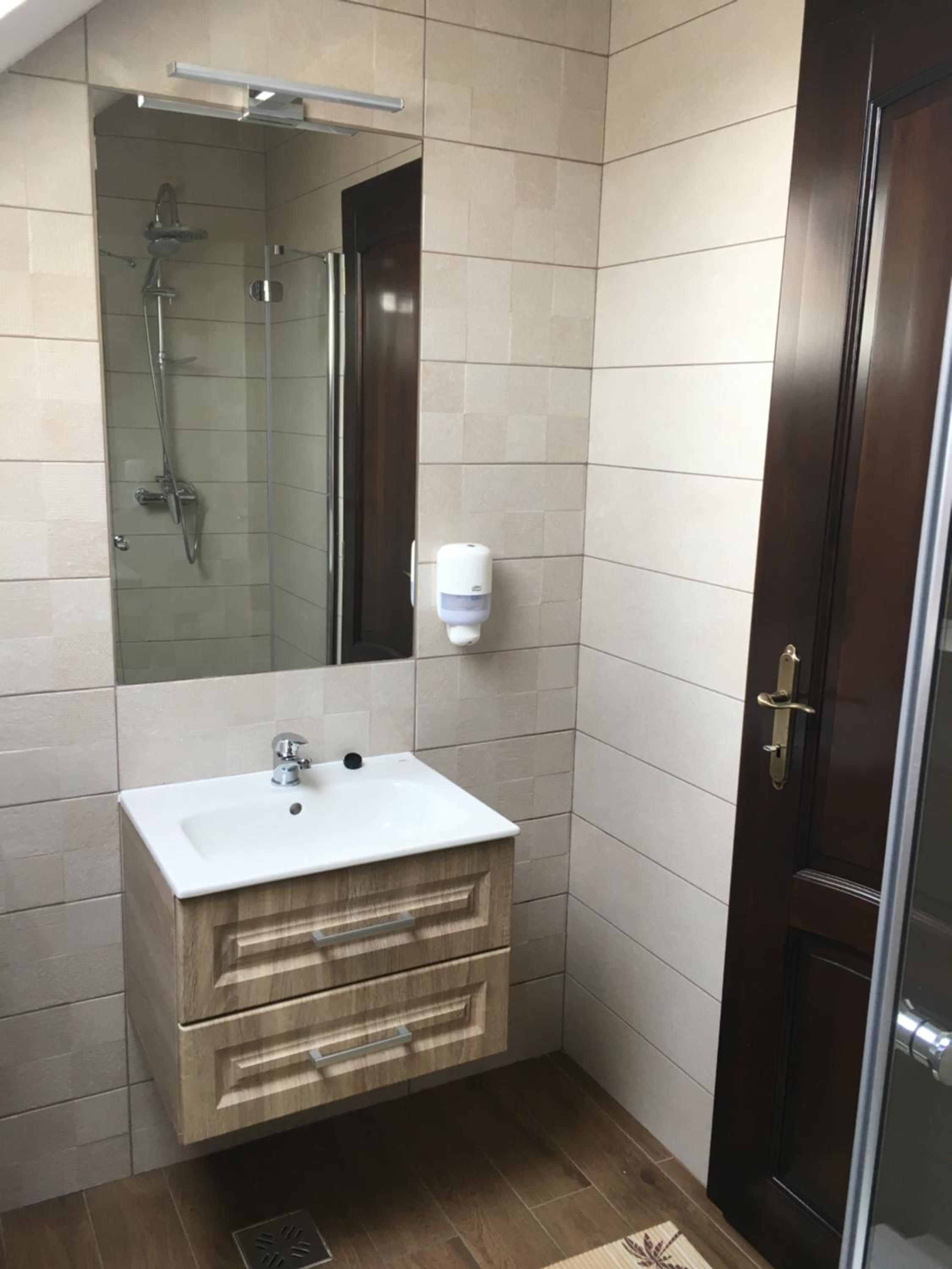 Quadruple Room with Bathroom photo 3