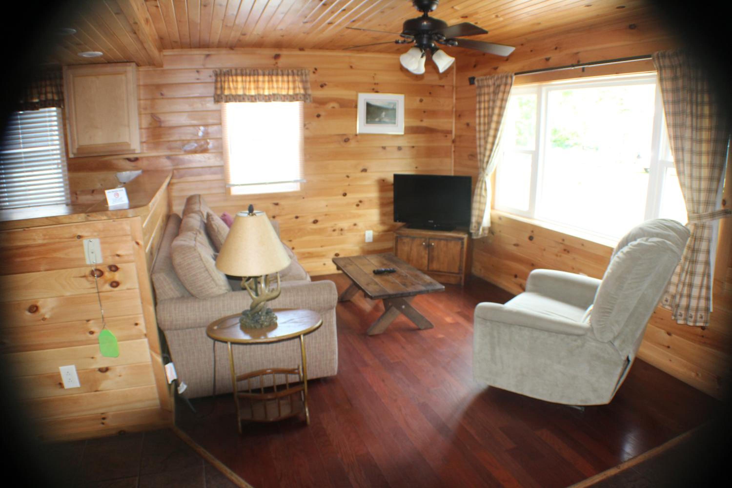 Two-Bedroom Cottage photo 2