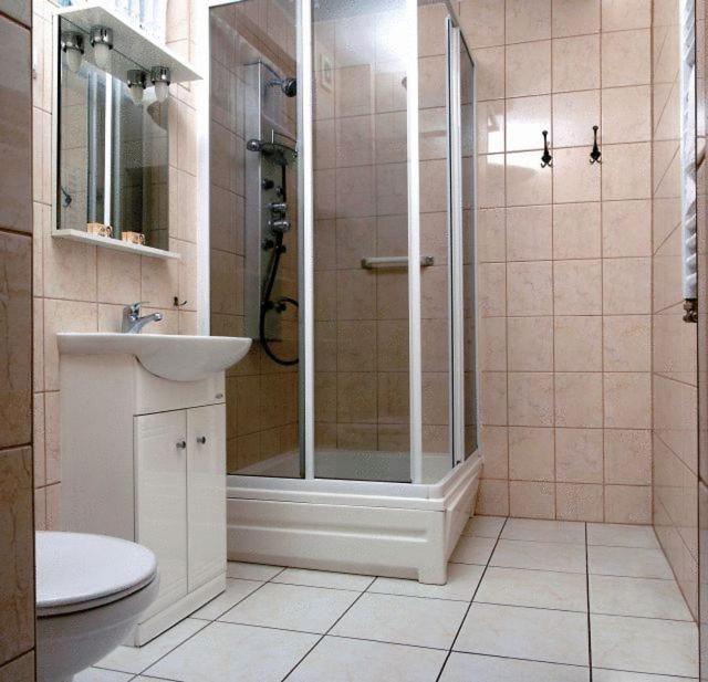 Twin/Double Room - Photo 6