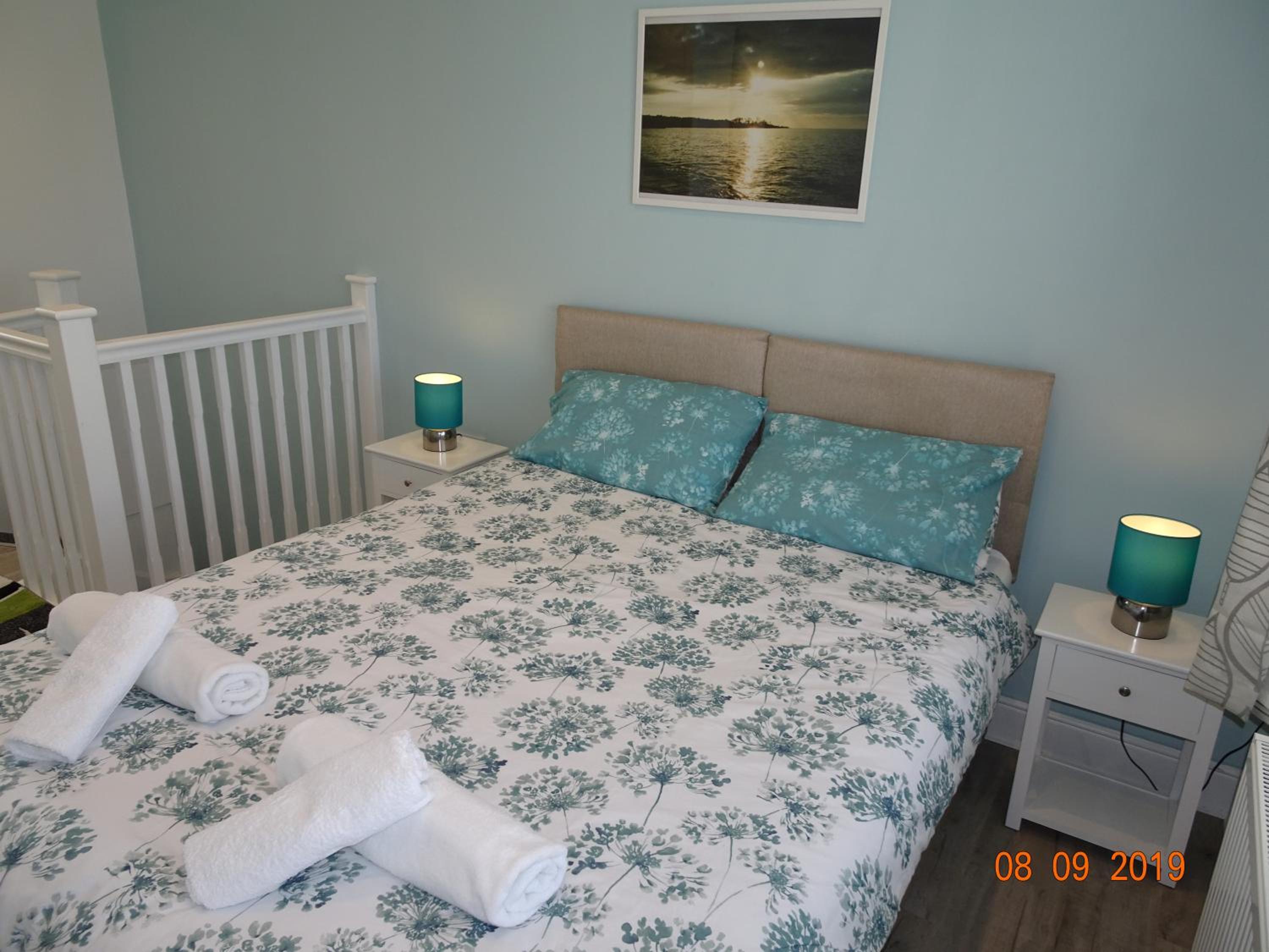 One-Bedroom Apartment - Photo 1