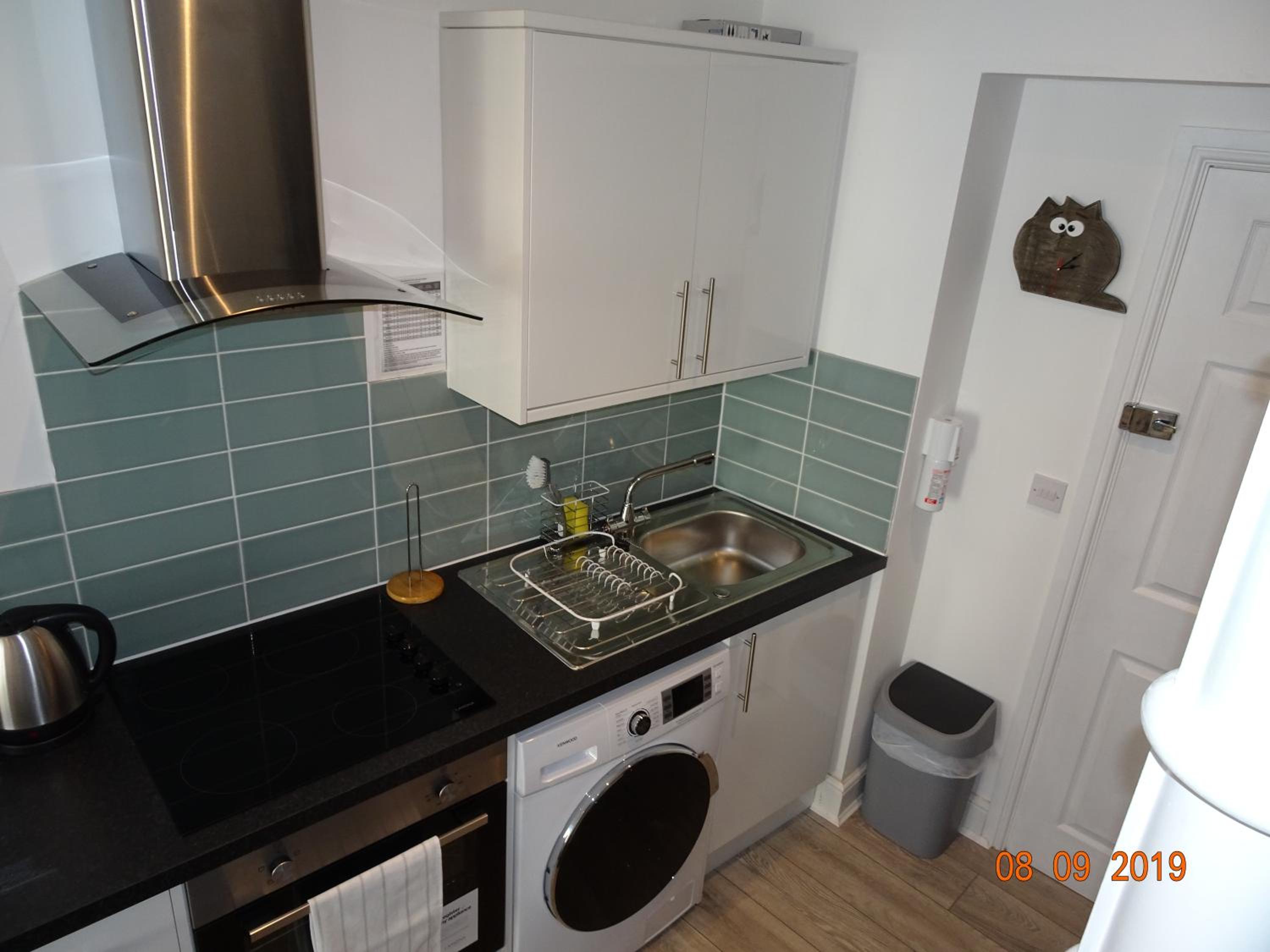 One-Bedroom Apartment - Photo 5