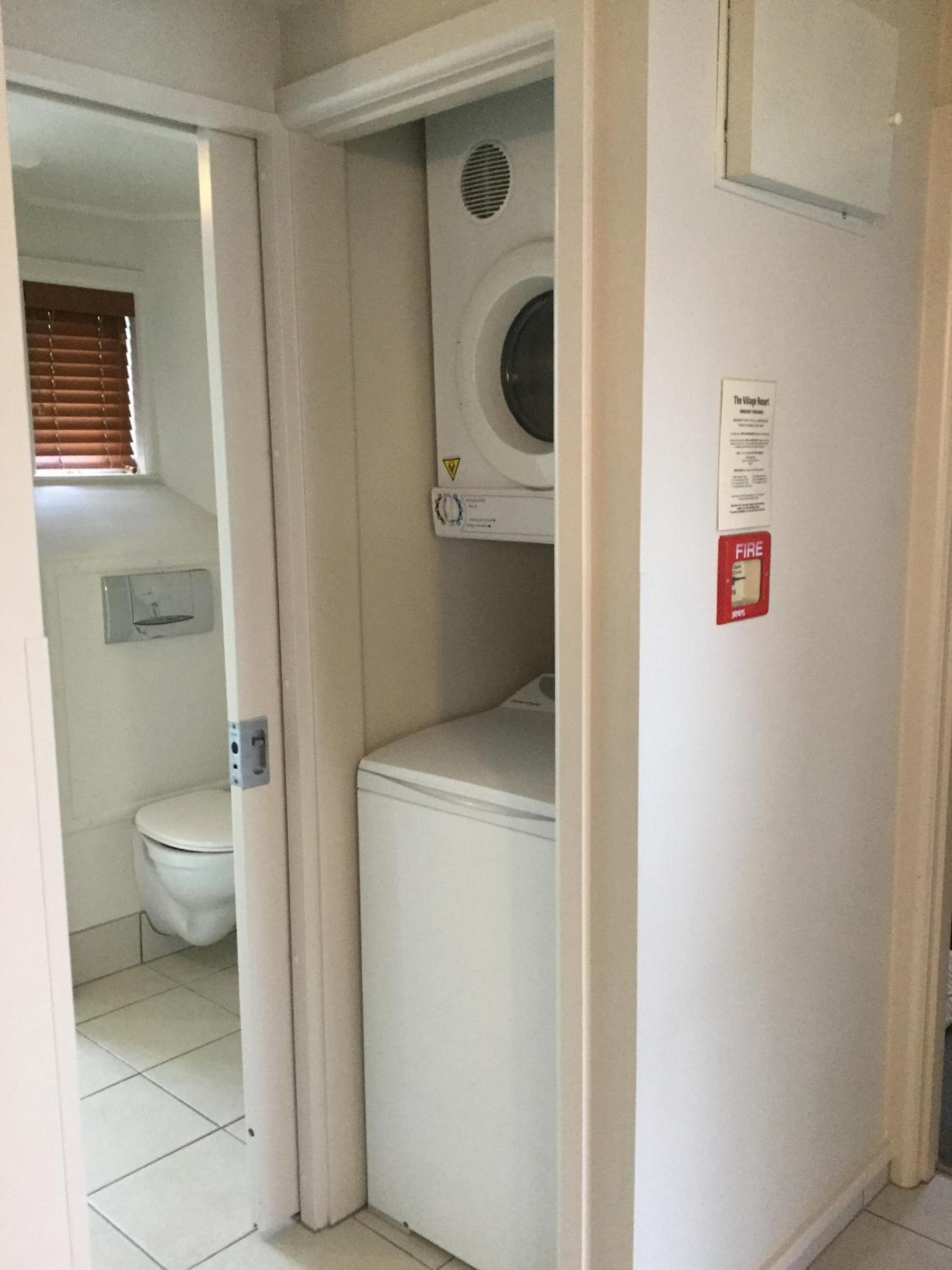 Large One-Bedroom Suite - Photo 15