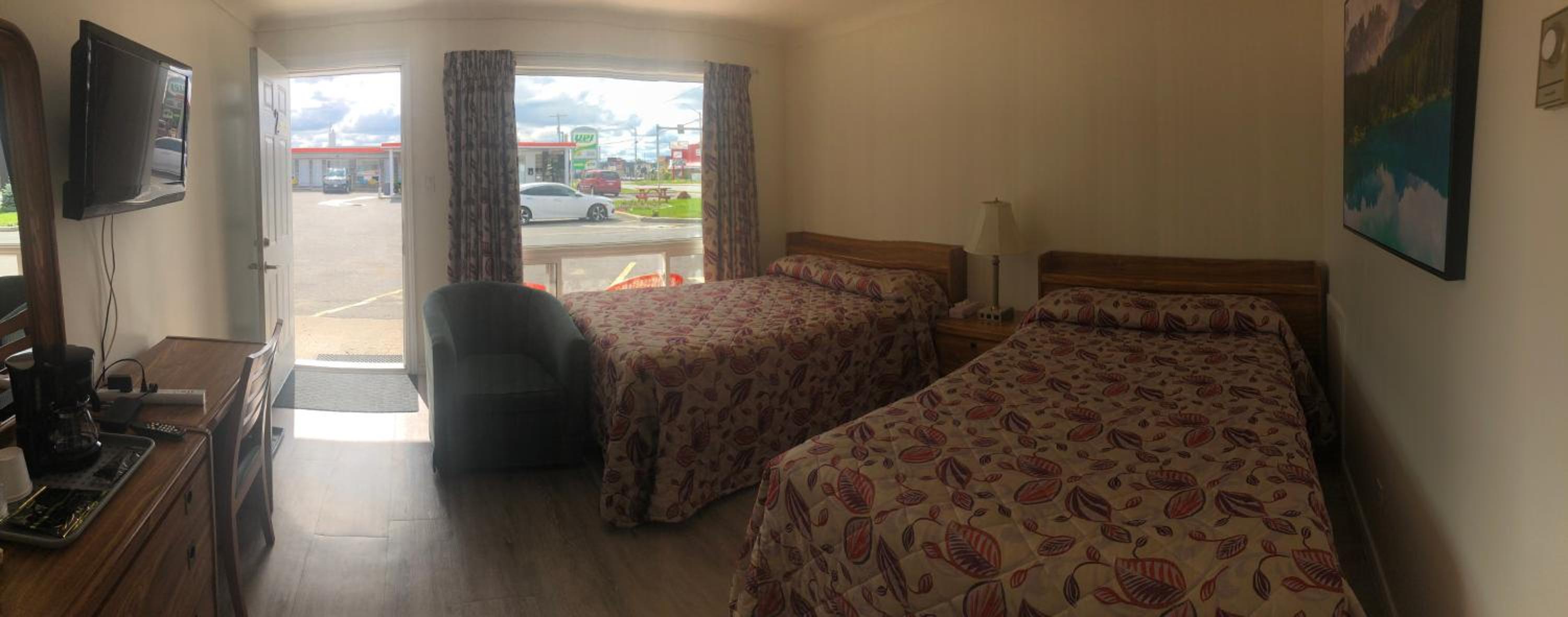 Double Room - Photo 10