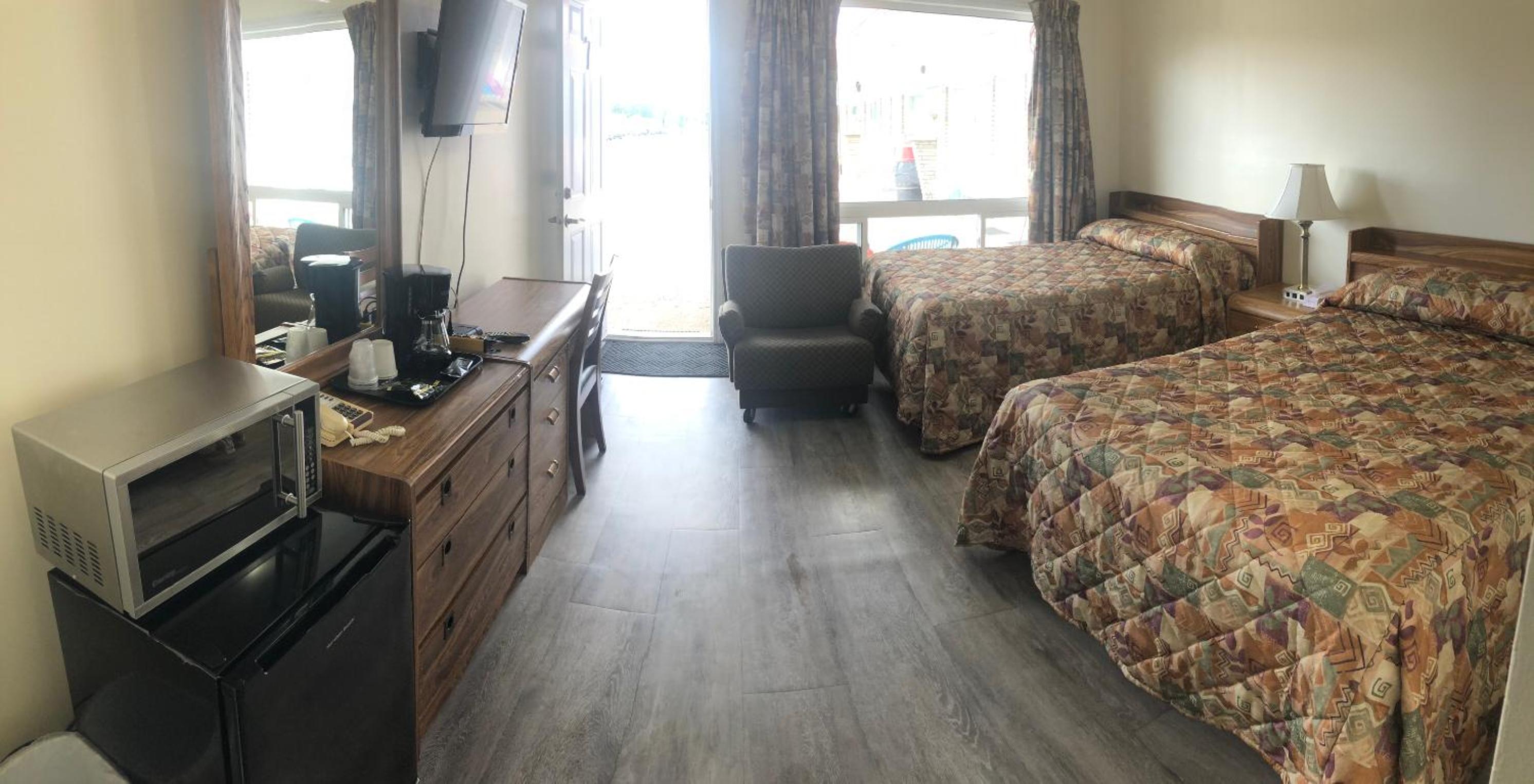 Double Room - Photo 6