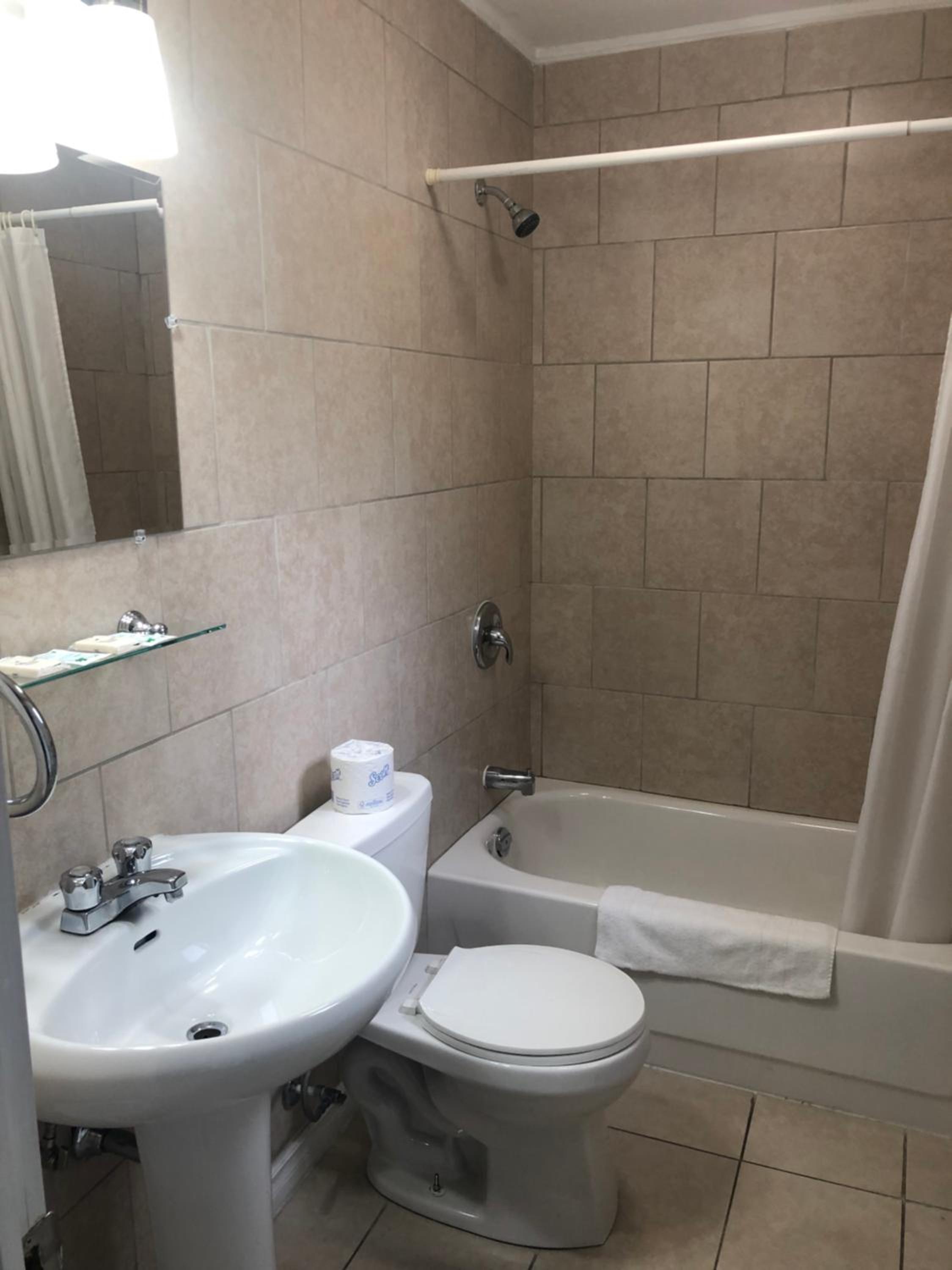 Double Room - Photo 26