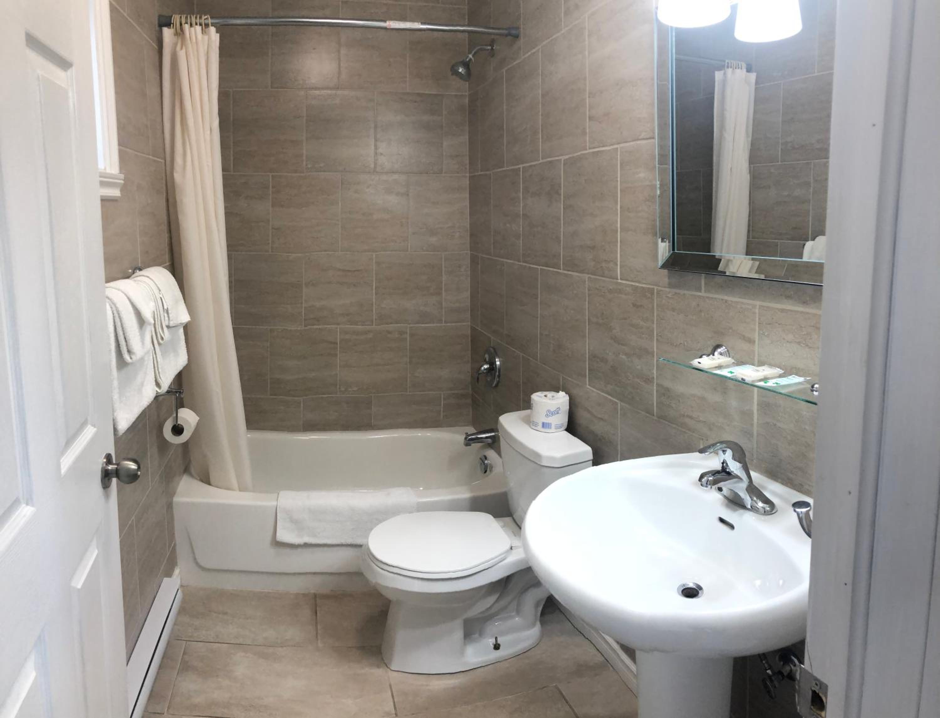 Double Room - Photo 25