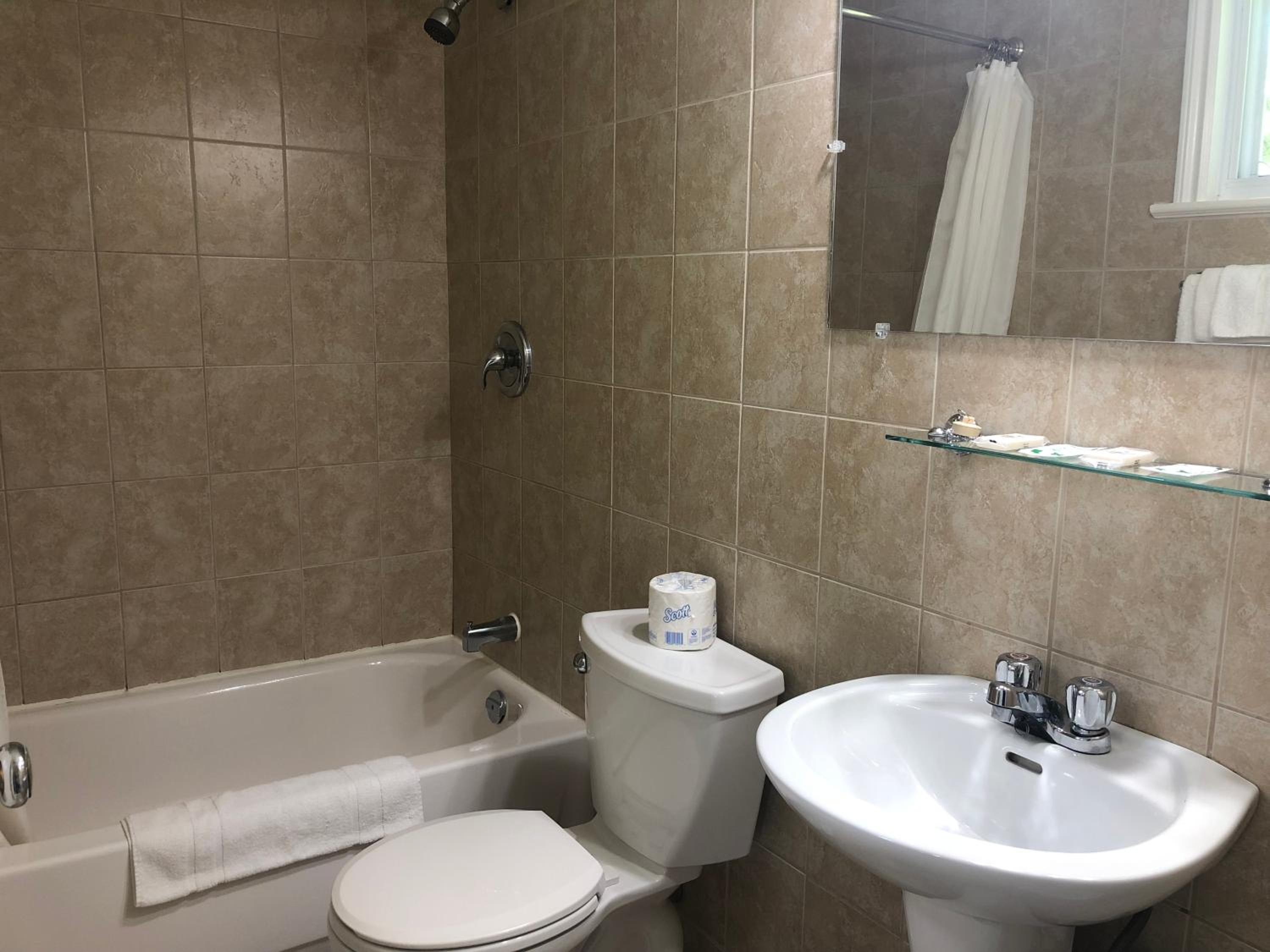Double Room - Photo 15