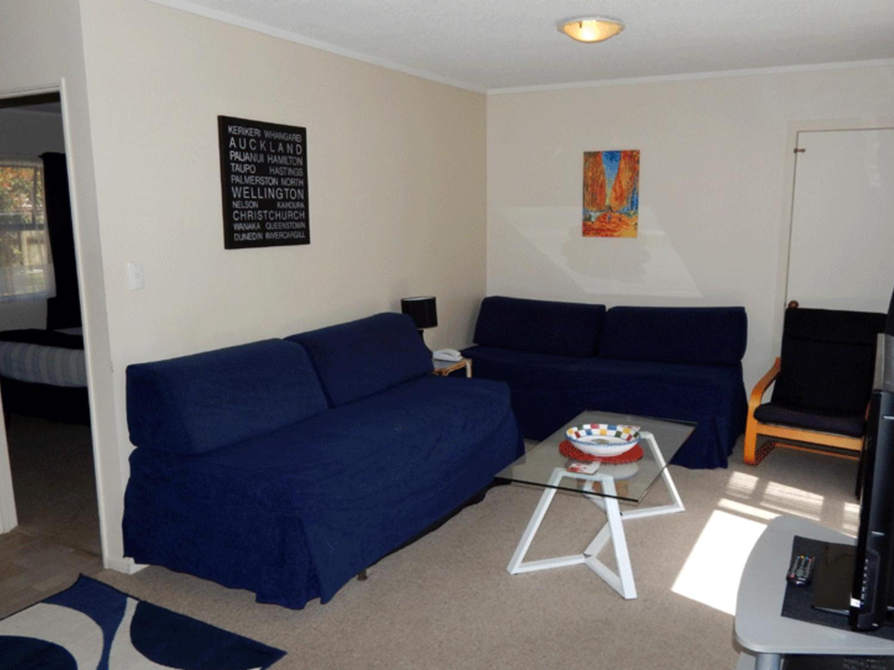 One-Bedroom Suite (Sleeps 4) photo 3