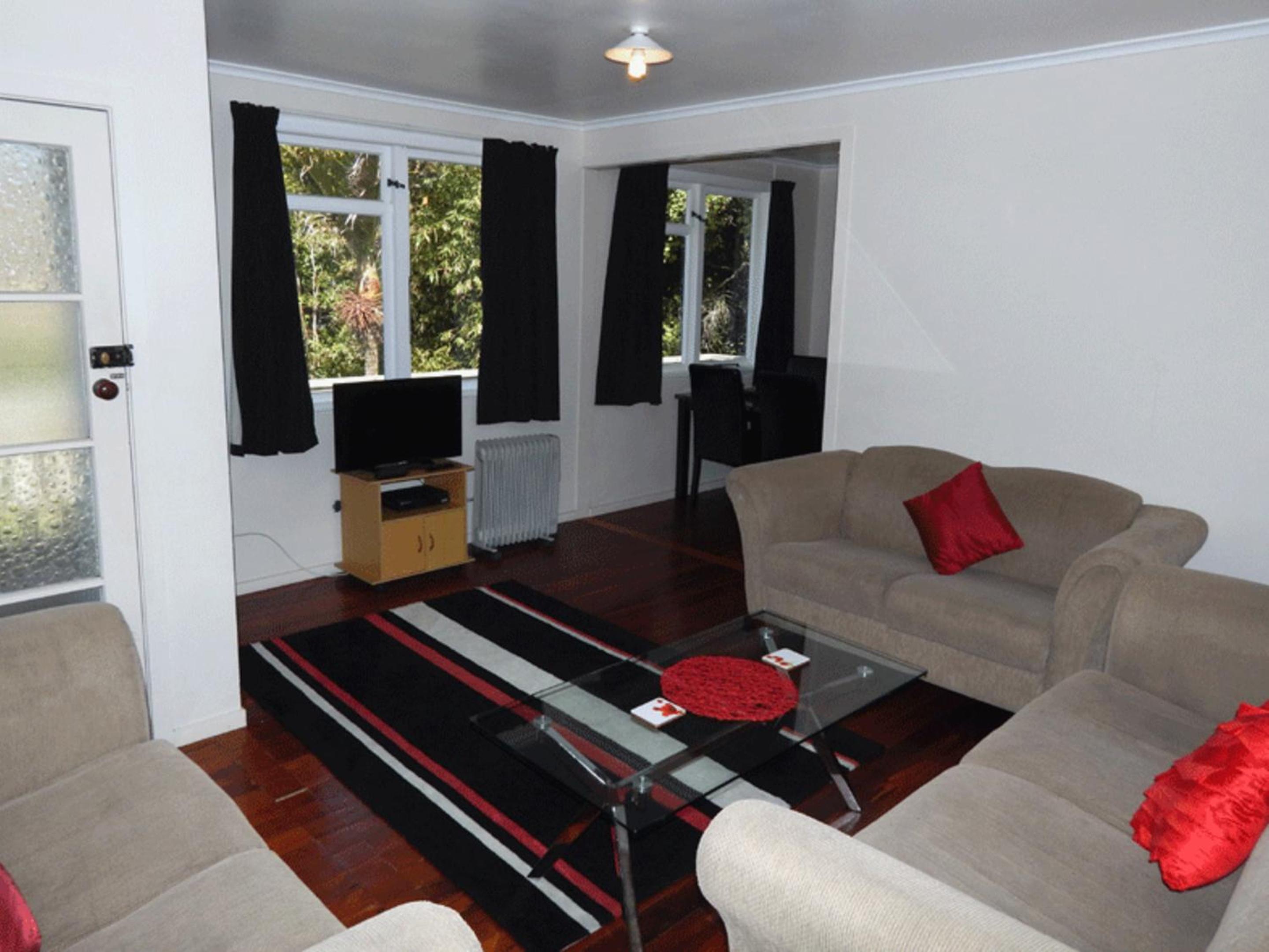 Three-Bedroom House photo 1