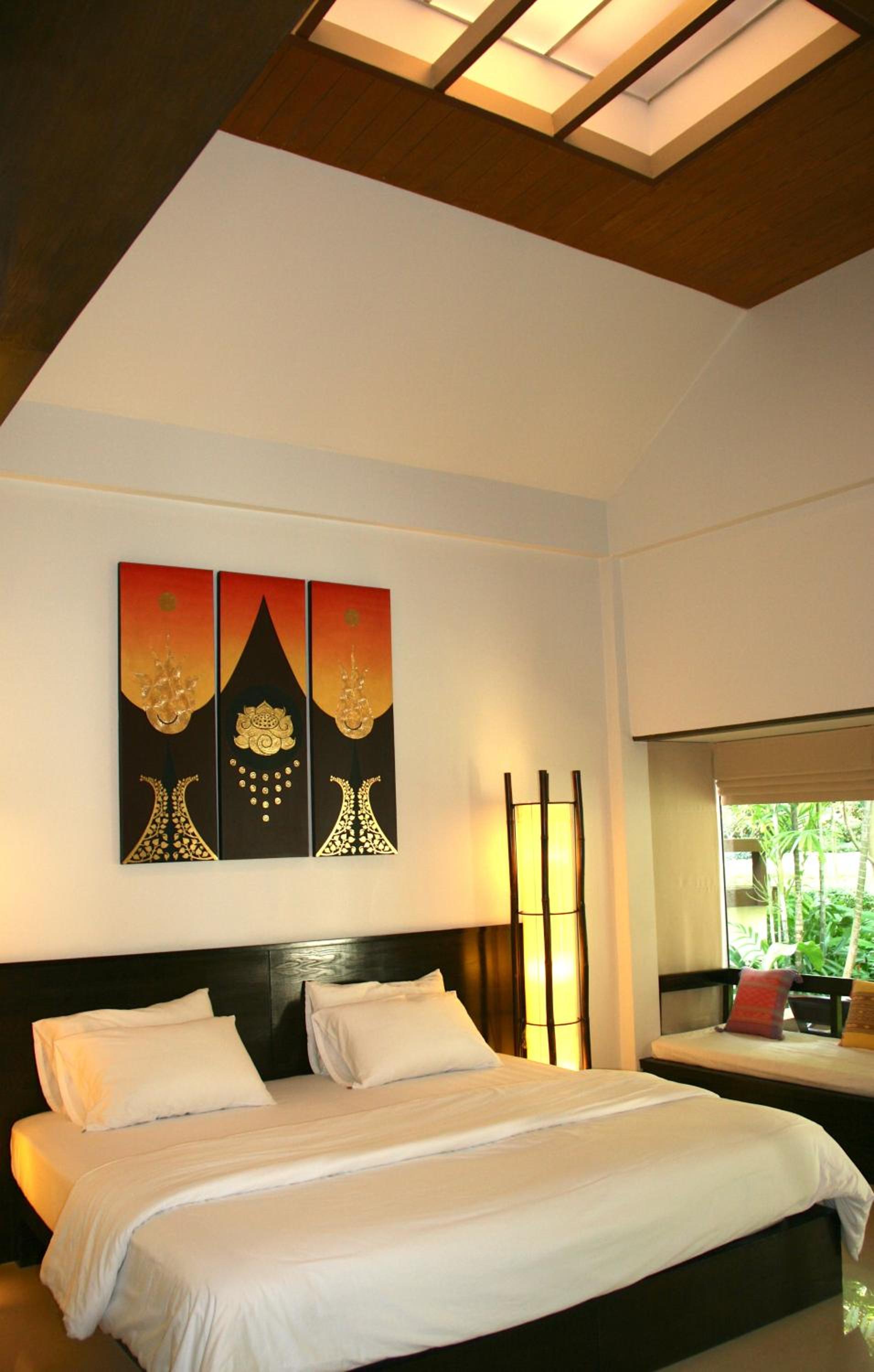 Suite - Photo 3