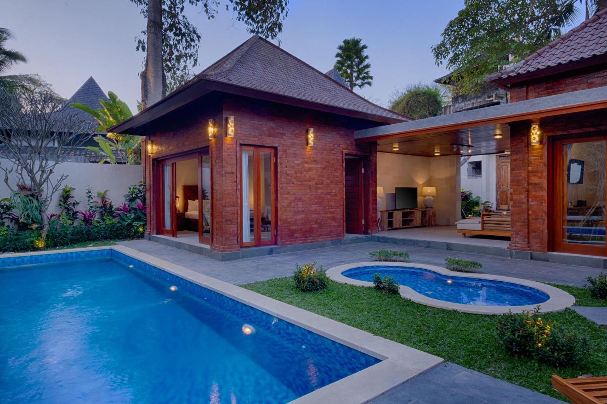 Two-Bedroom Villa with Private Pool and Free Benefit - Photo 32