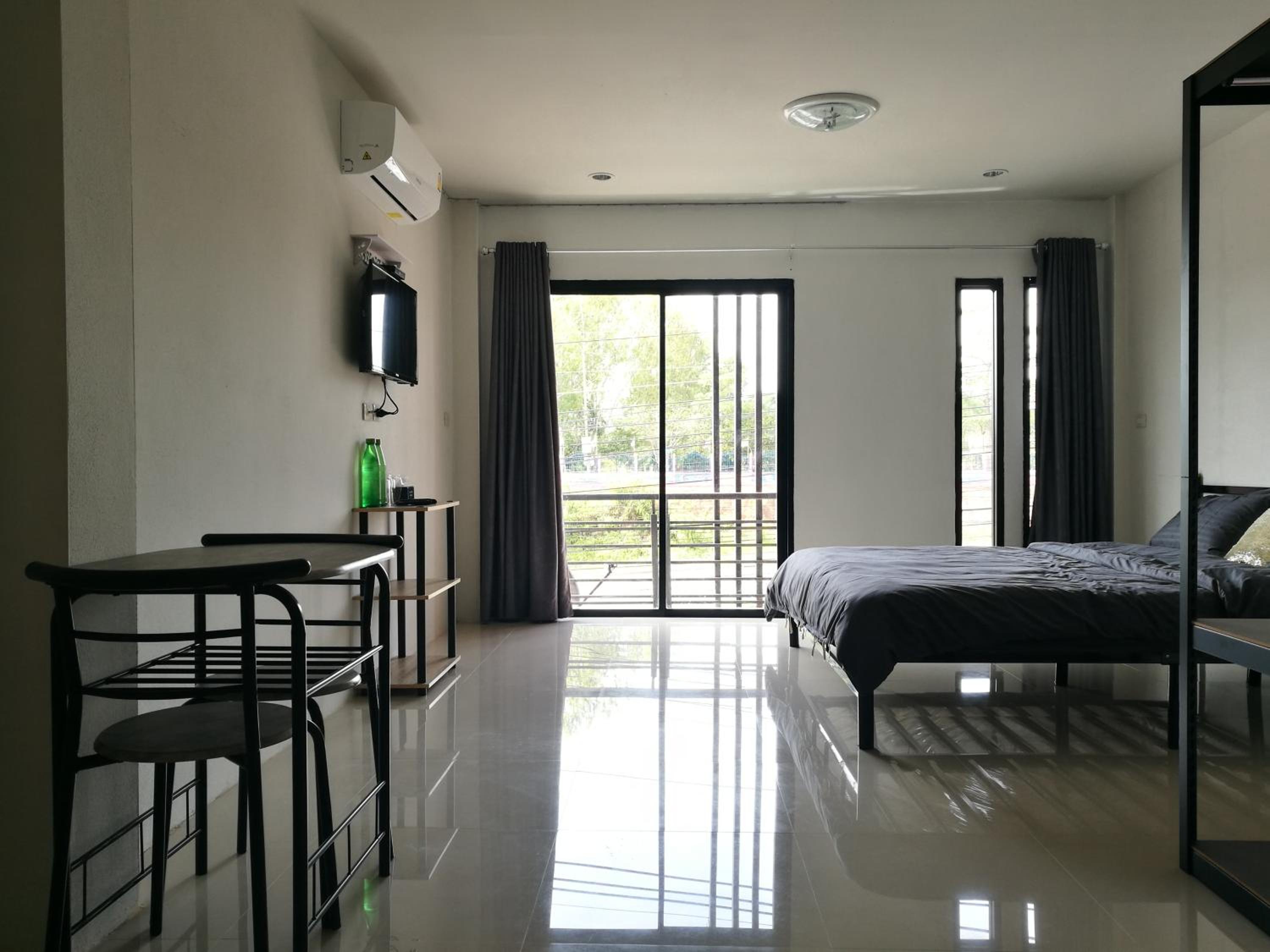 Standard Double Room - Photo 3
