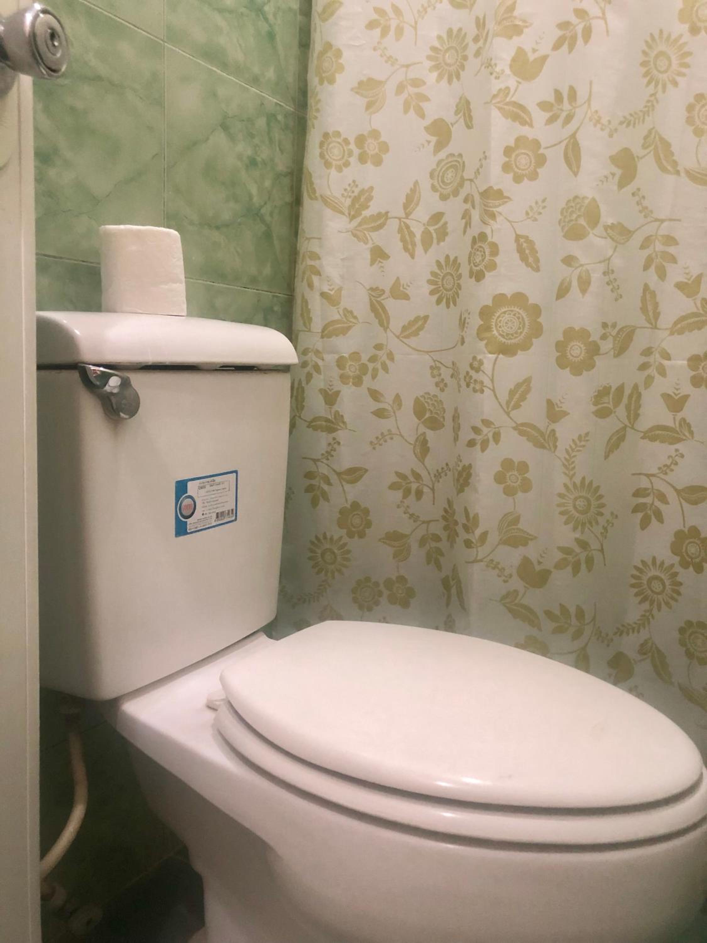 Quadruple Room with Bathroom - Photo 4