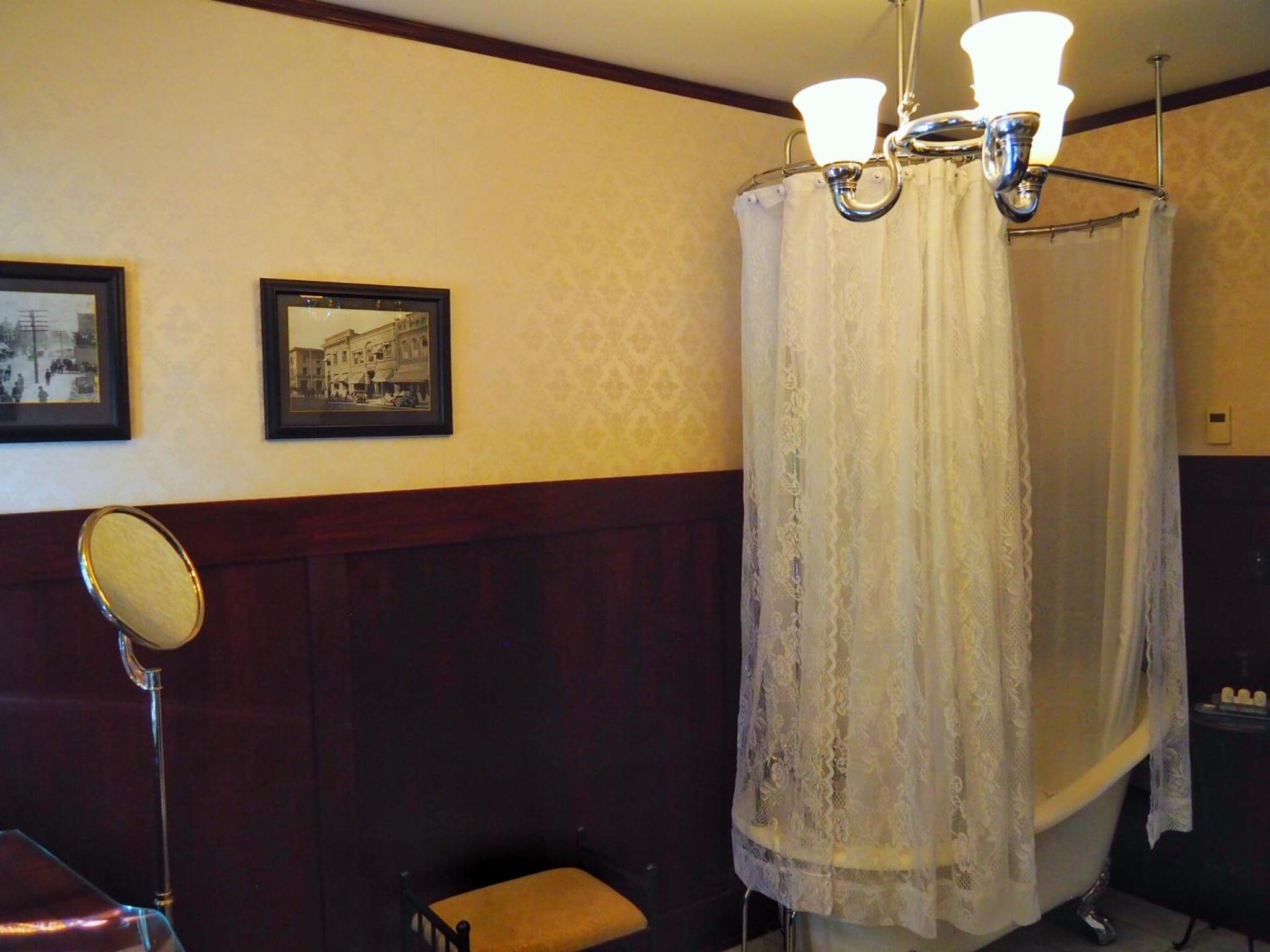 Deluxe King Room photo 3