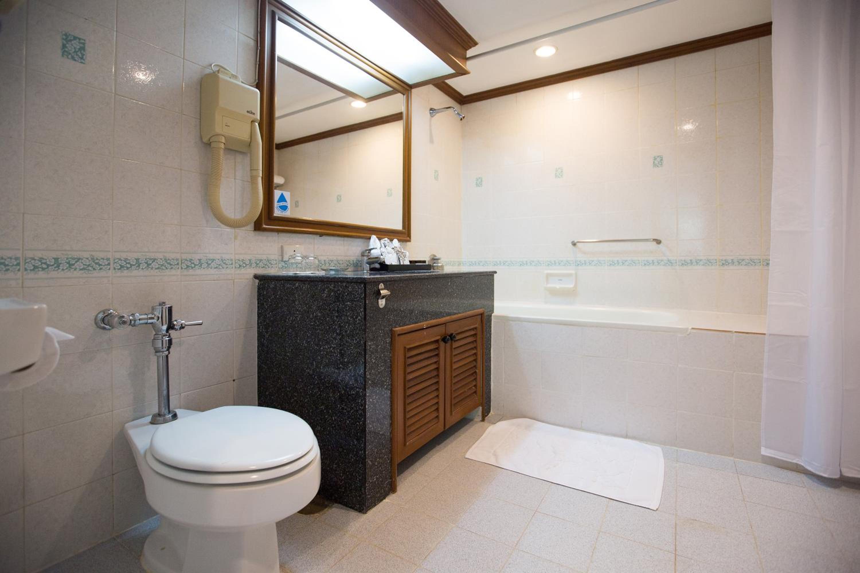 Duplex Family Suite - Photo 9