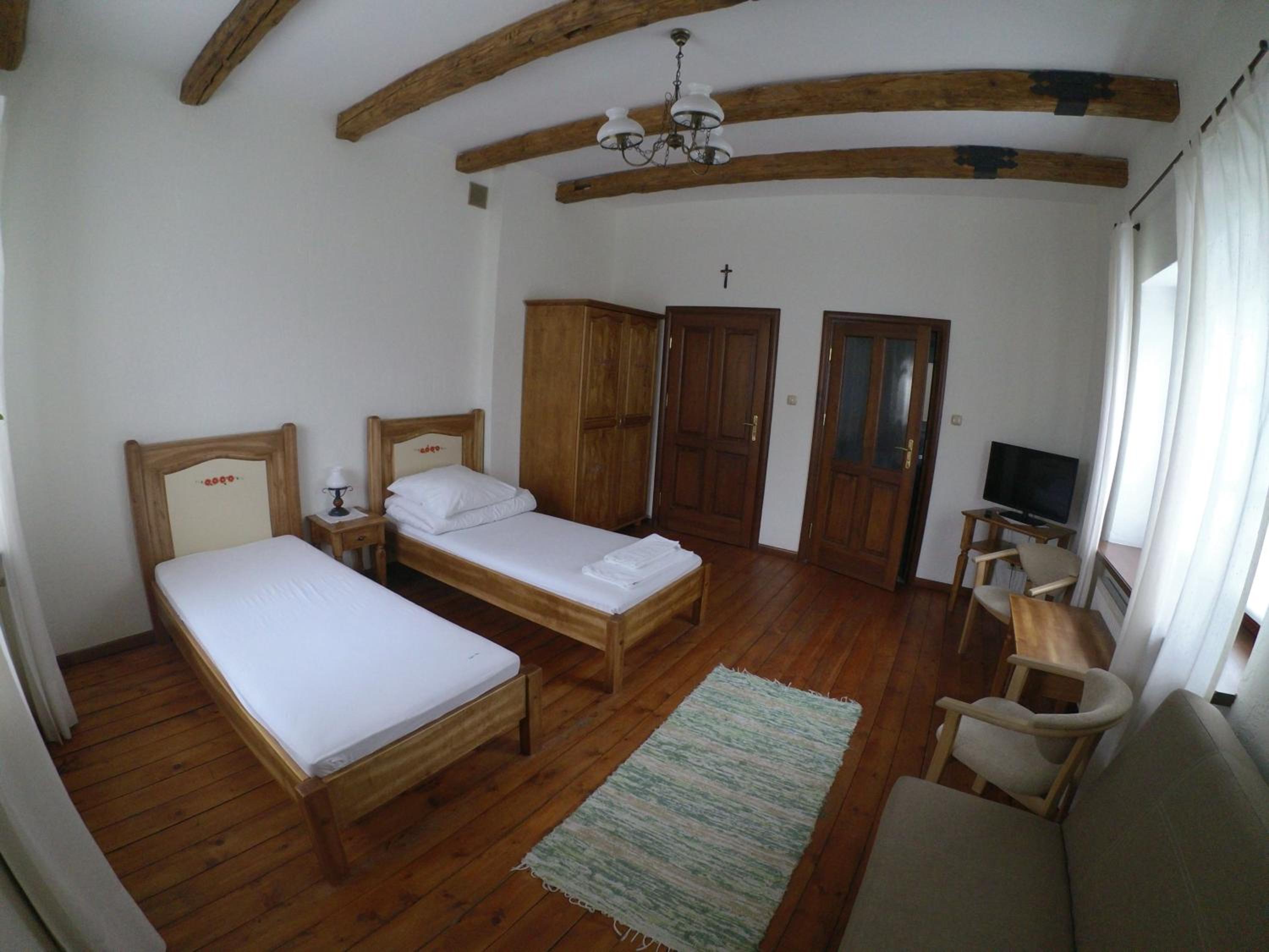 Family Room - Photo 2