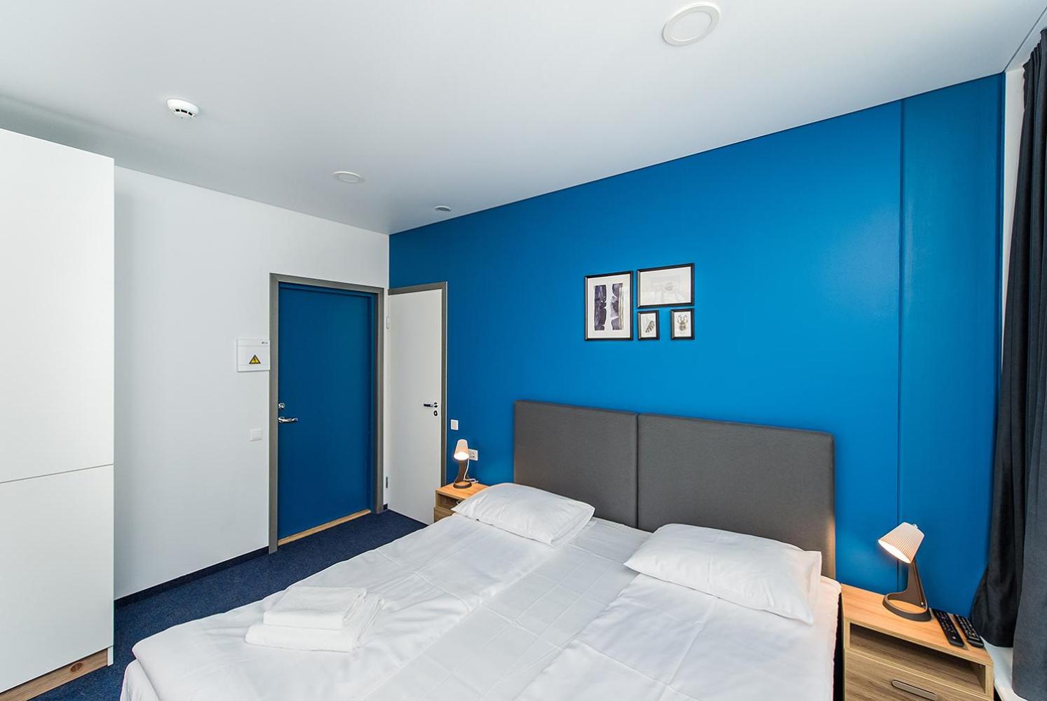 Deluxe Apartment with Jet Bath - Photo 5