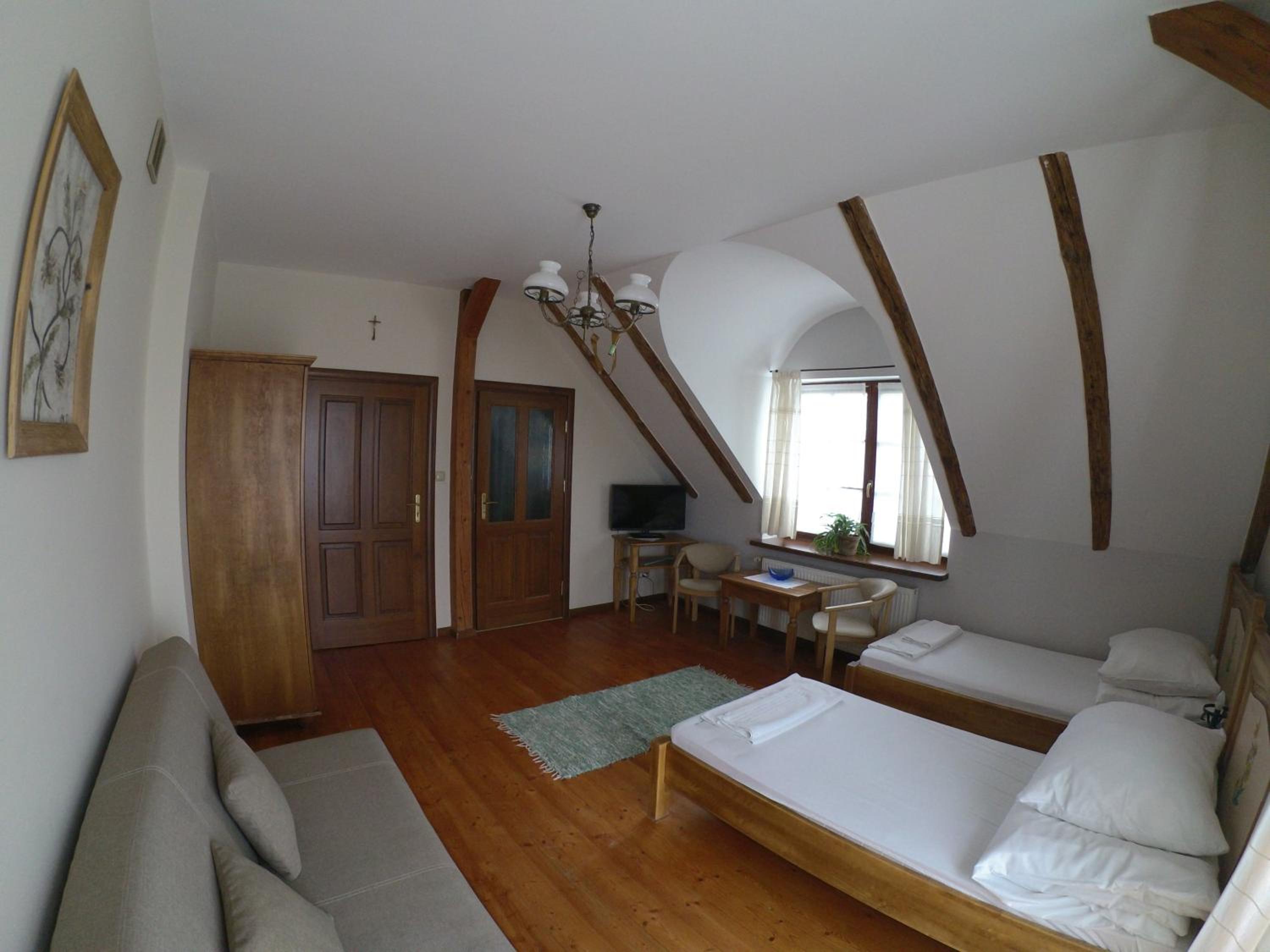 Family Room - Photo 7