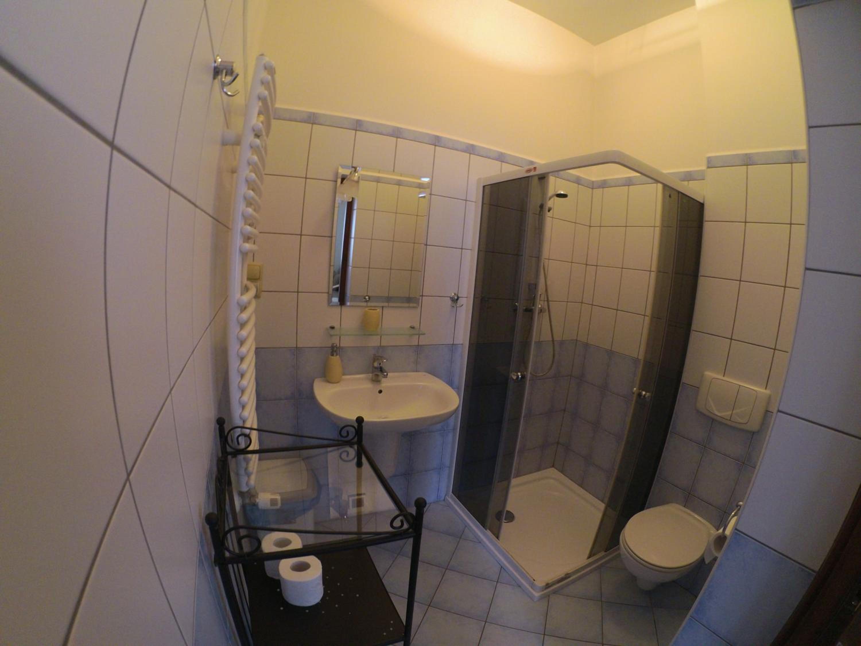 Family Room - Photo 6