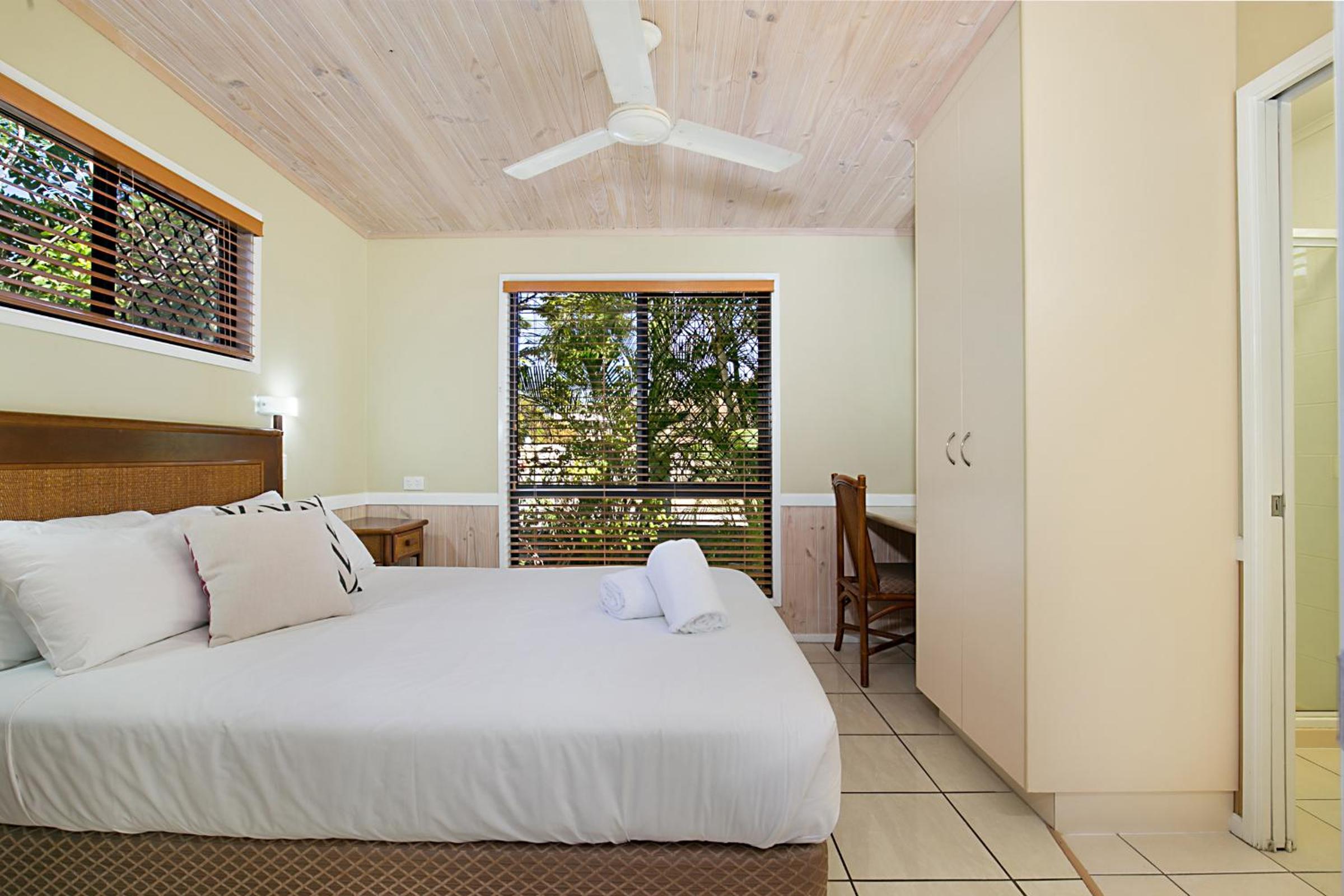 Two-Bedroom Villa - Photo 7
