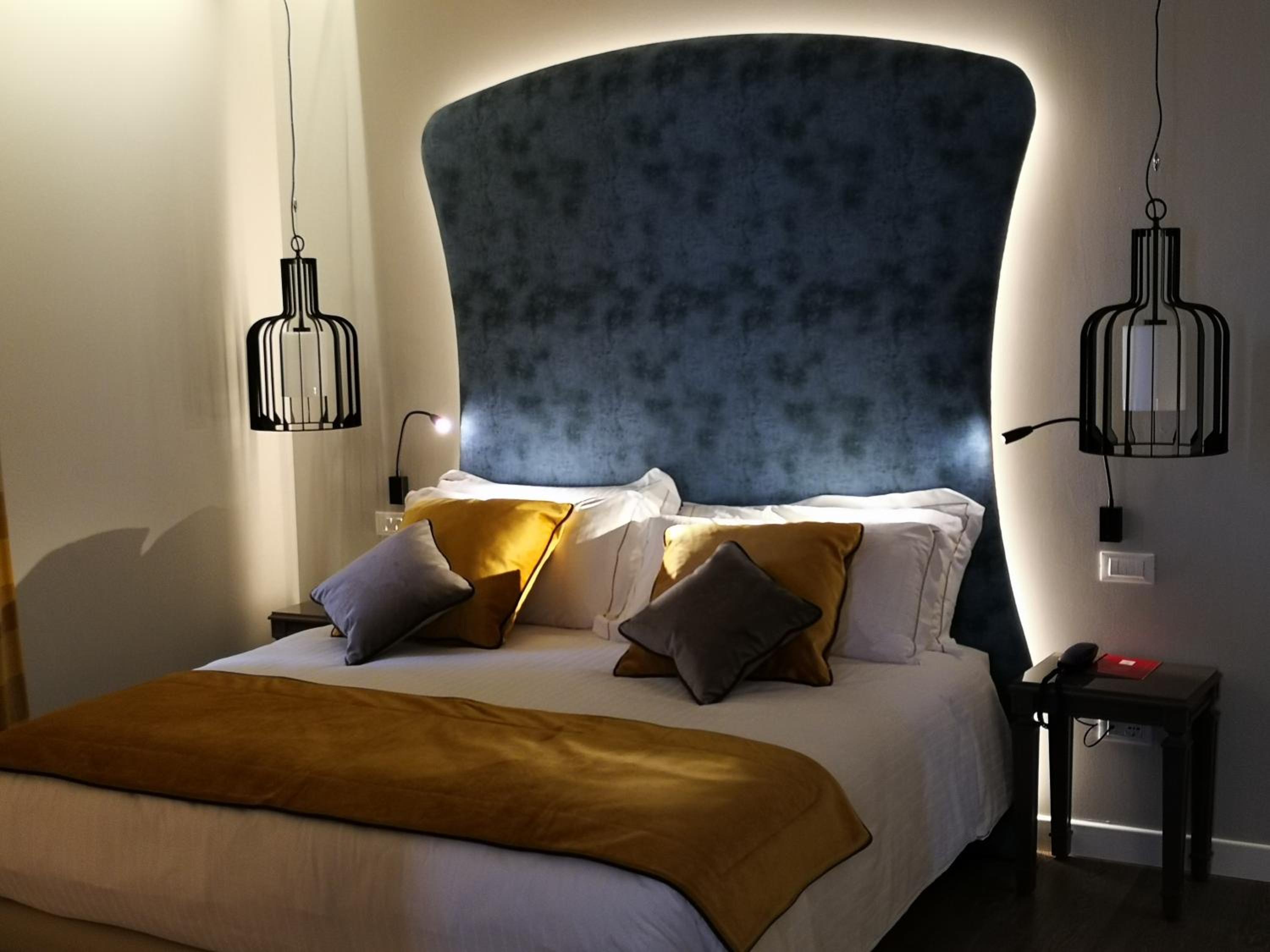 Premium Double or Twin Room - Photo 5