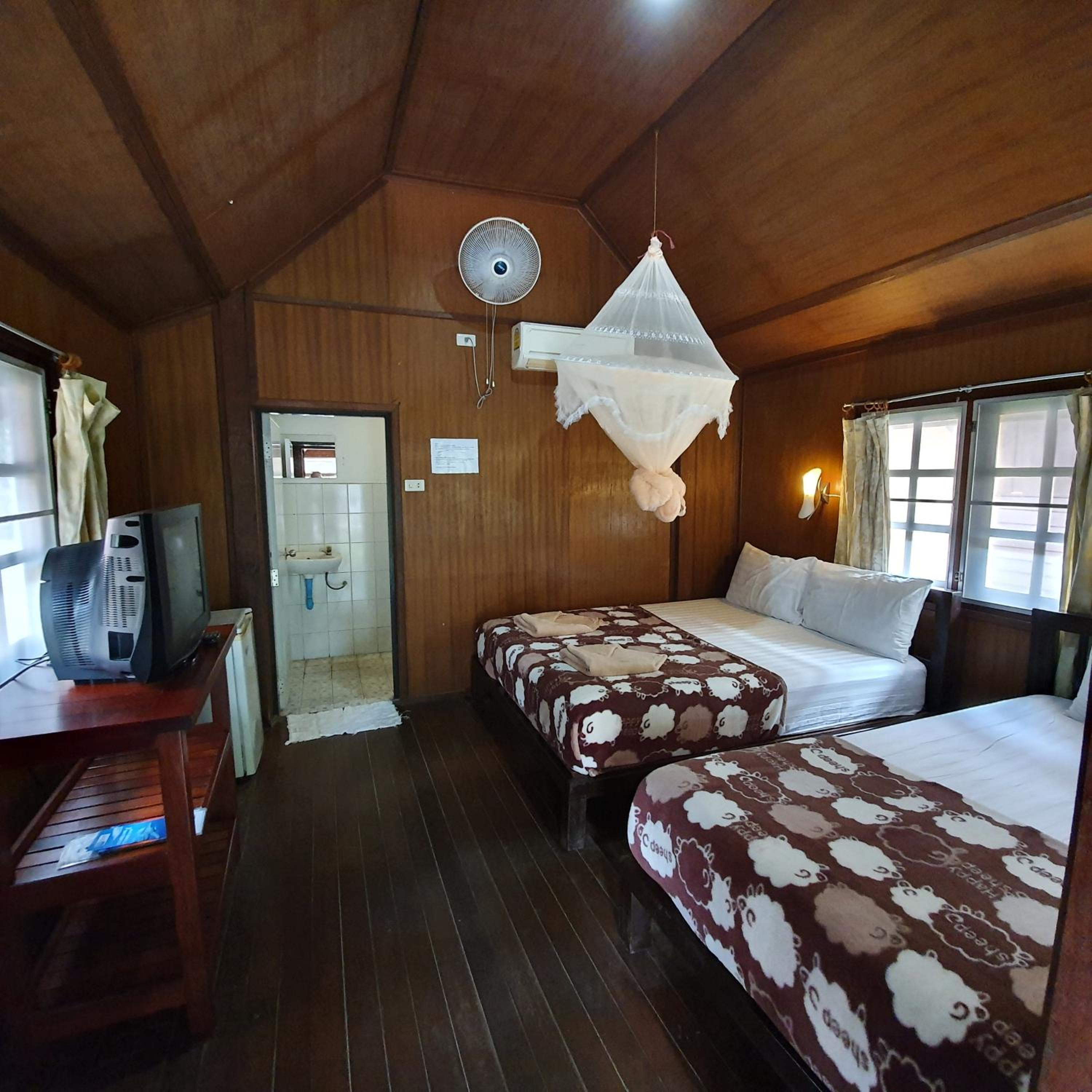 Superior Double or Twin Room with Garden View with Fan