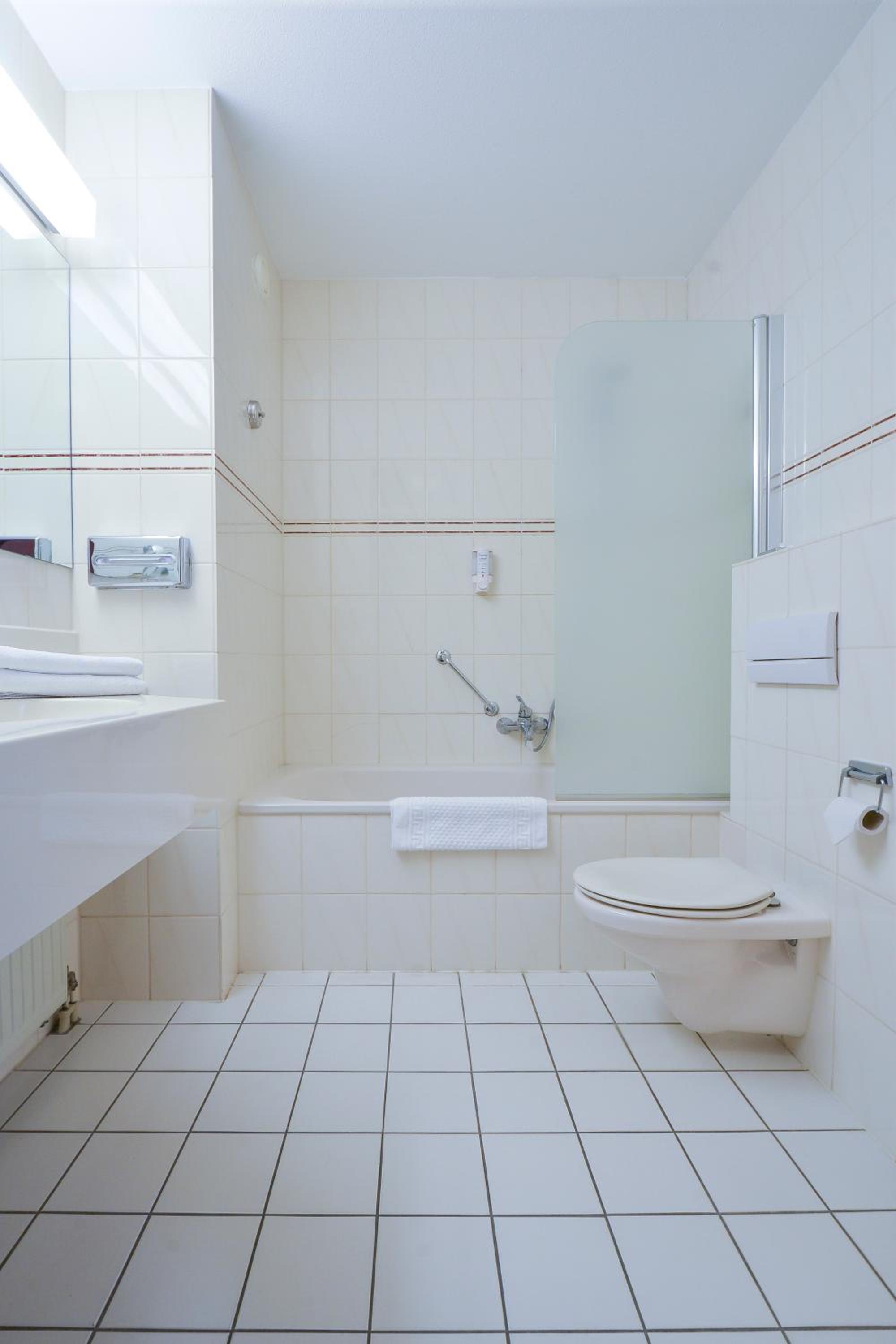 Comfort Double Room with Shower photo 3