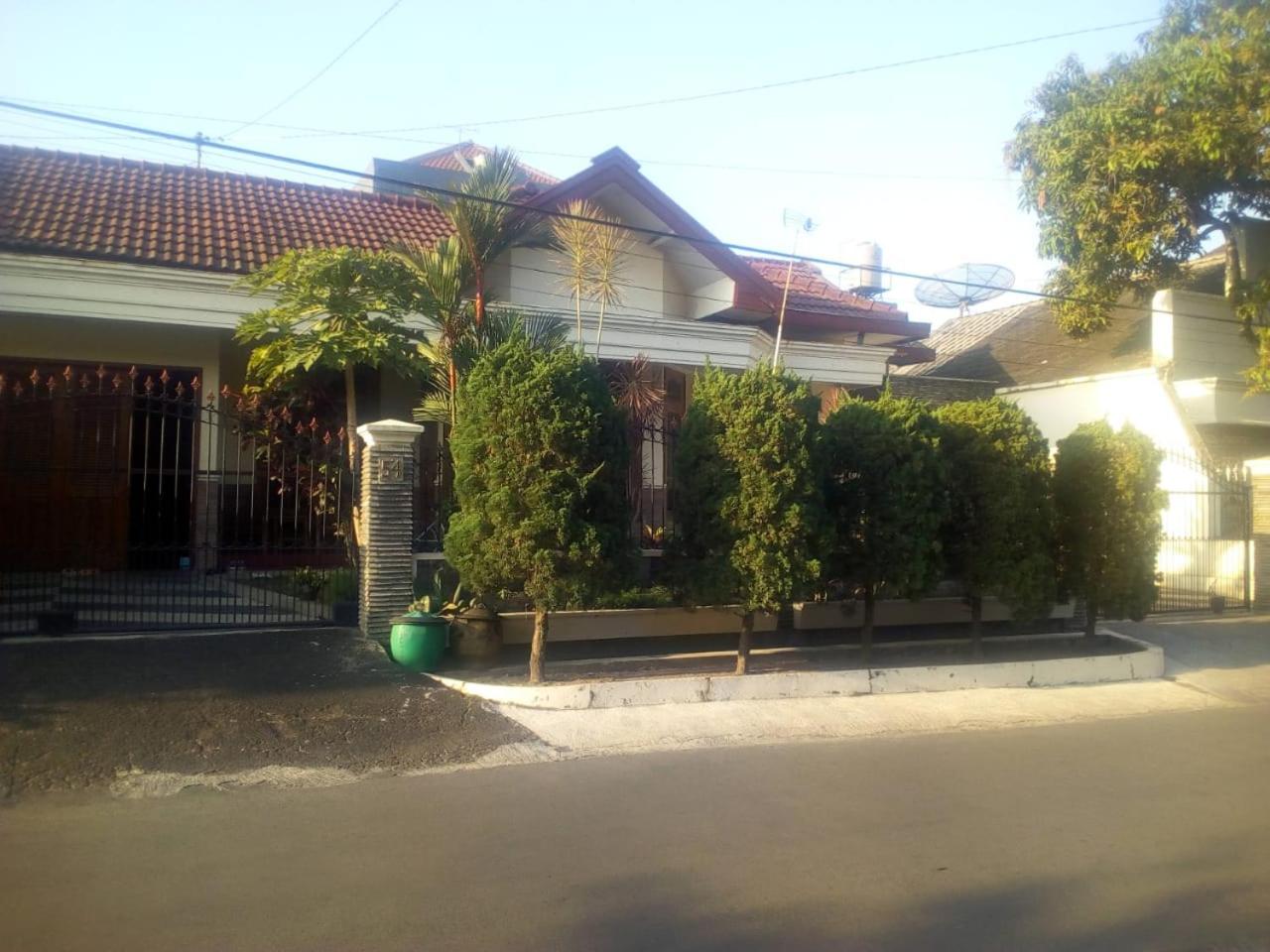 Two-Bedroom House - Photo 1