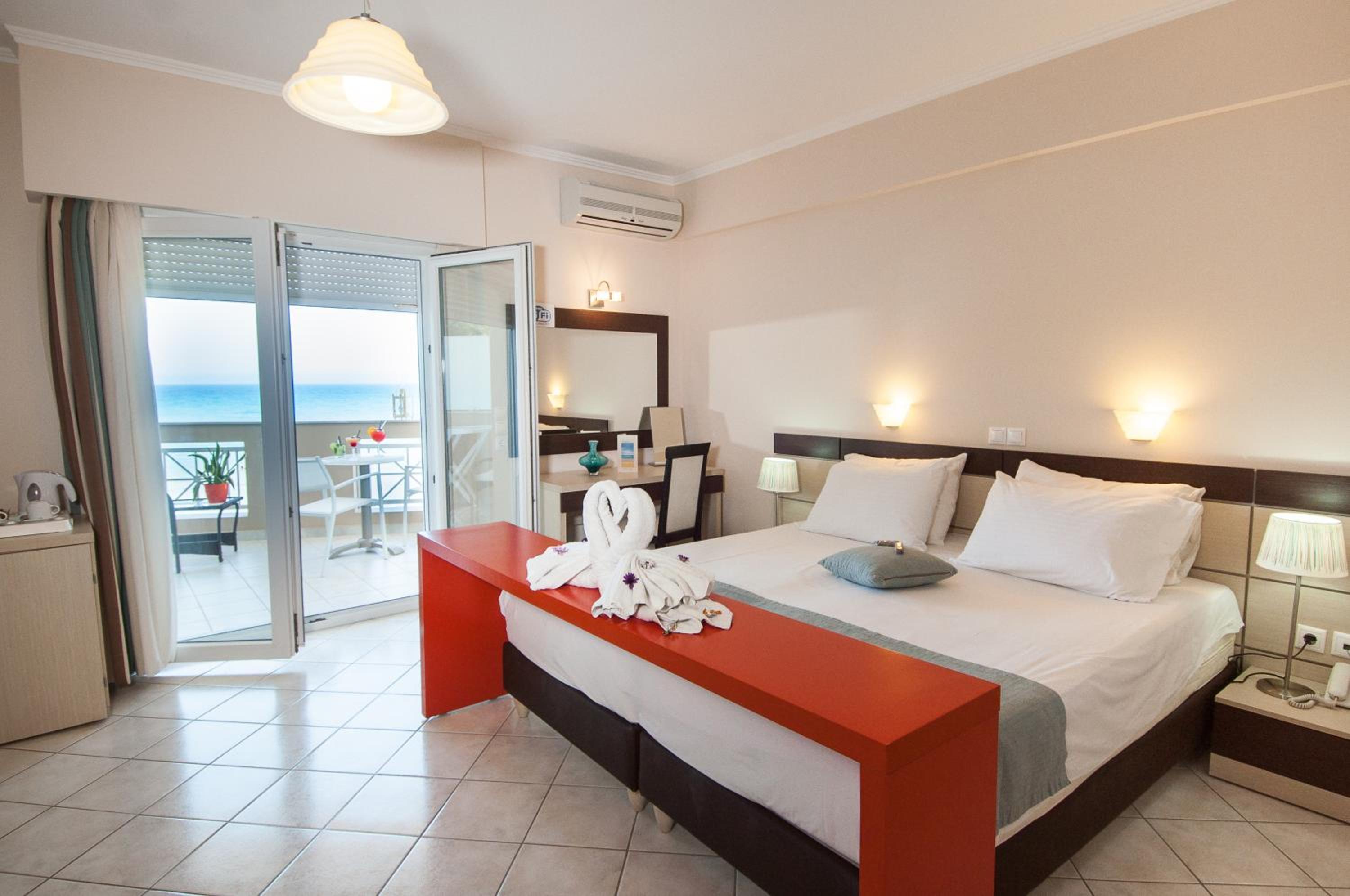 Deluxe Double or Twin Room with Panoramic Sea View