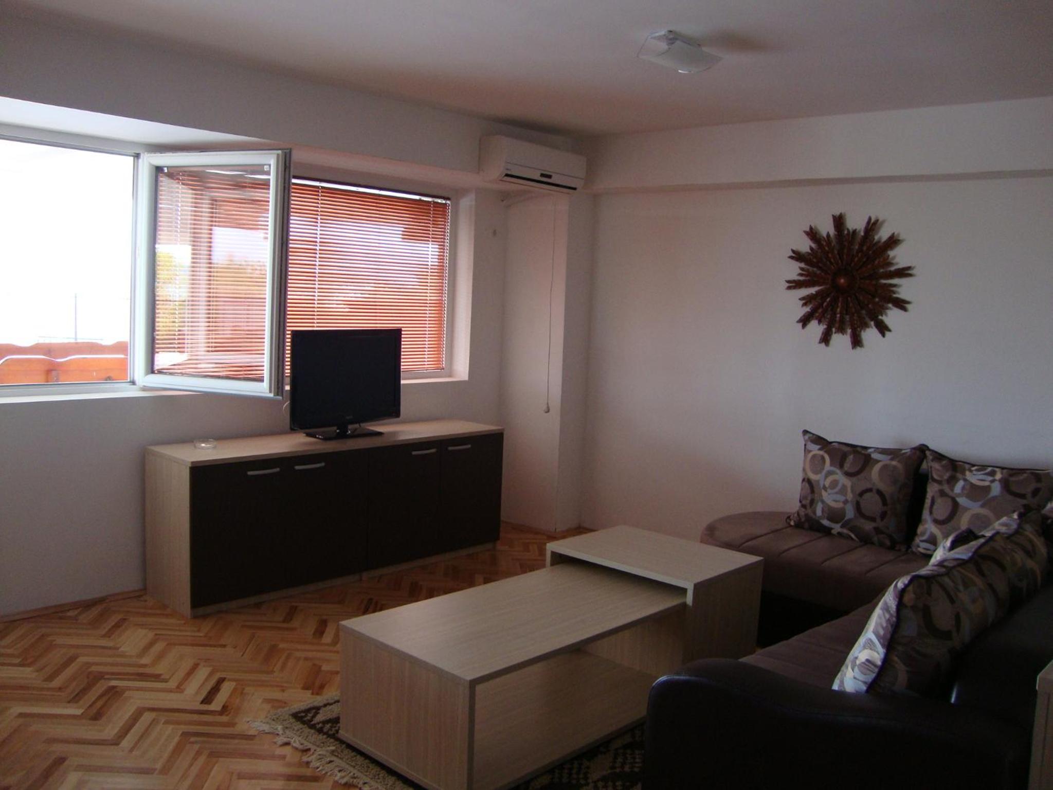 Studio - Ground Floor - Photo 15