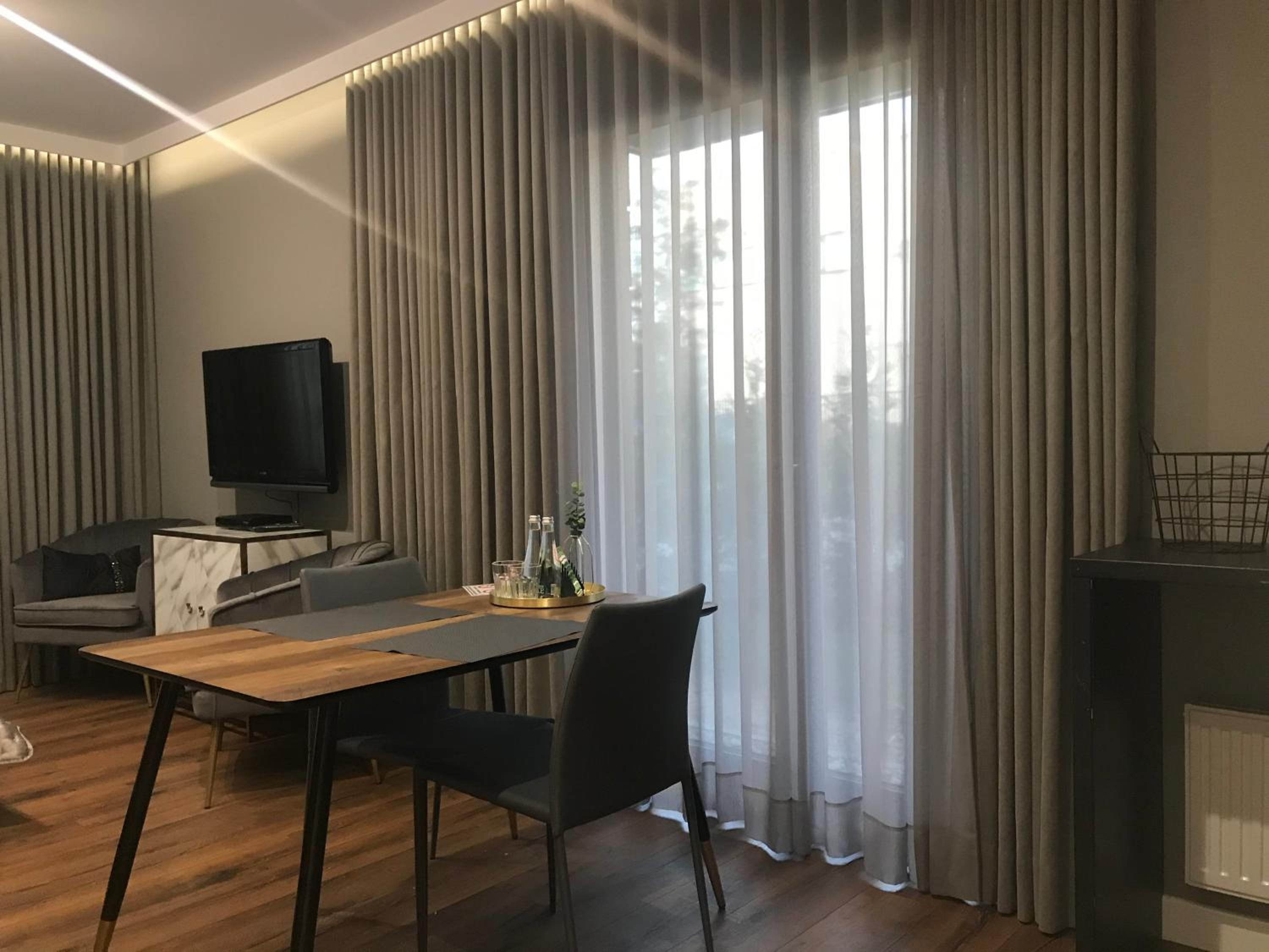 Studio Apartment - Photo 7