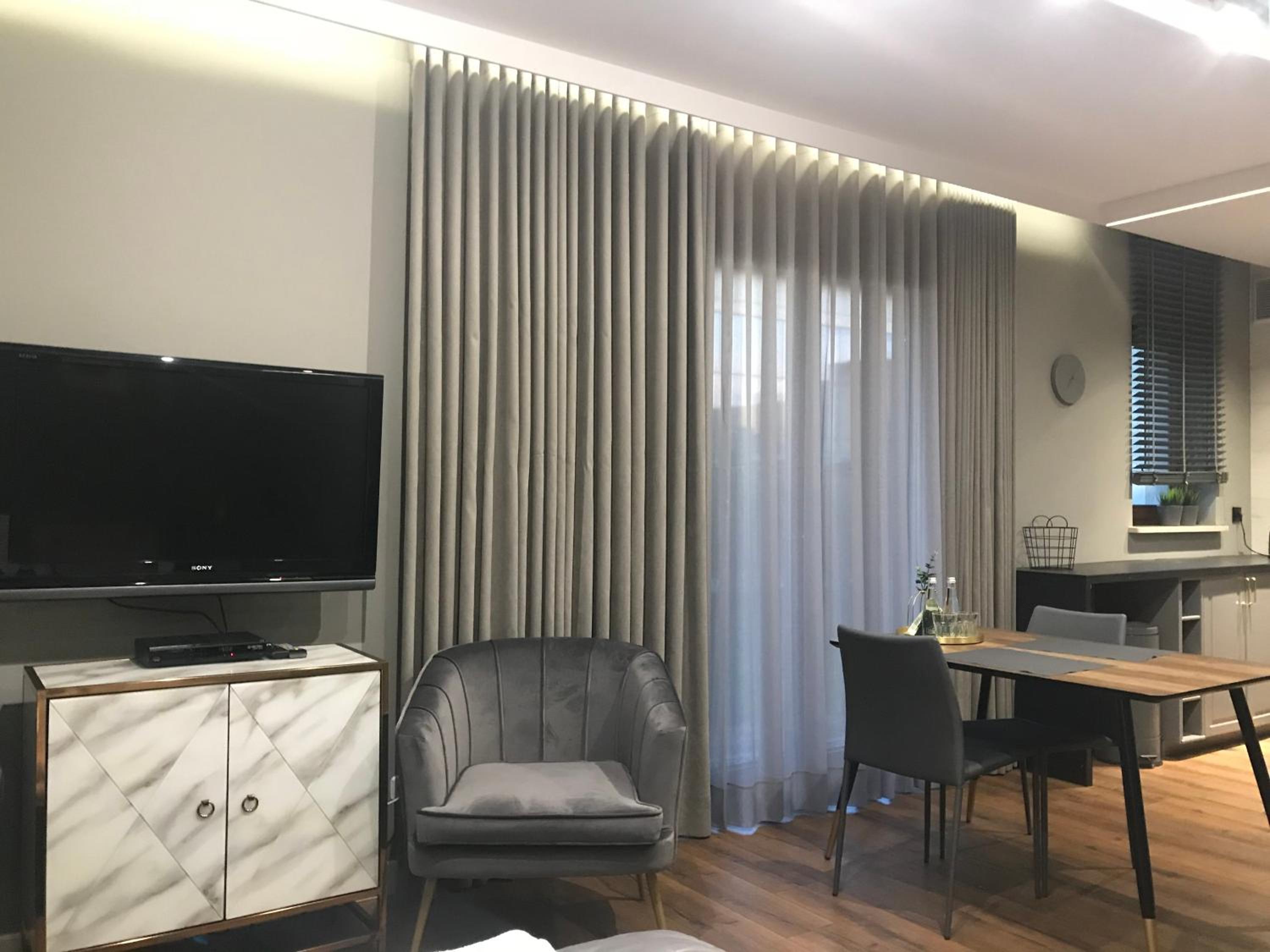 Studio Apartment - Photo 4
