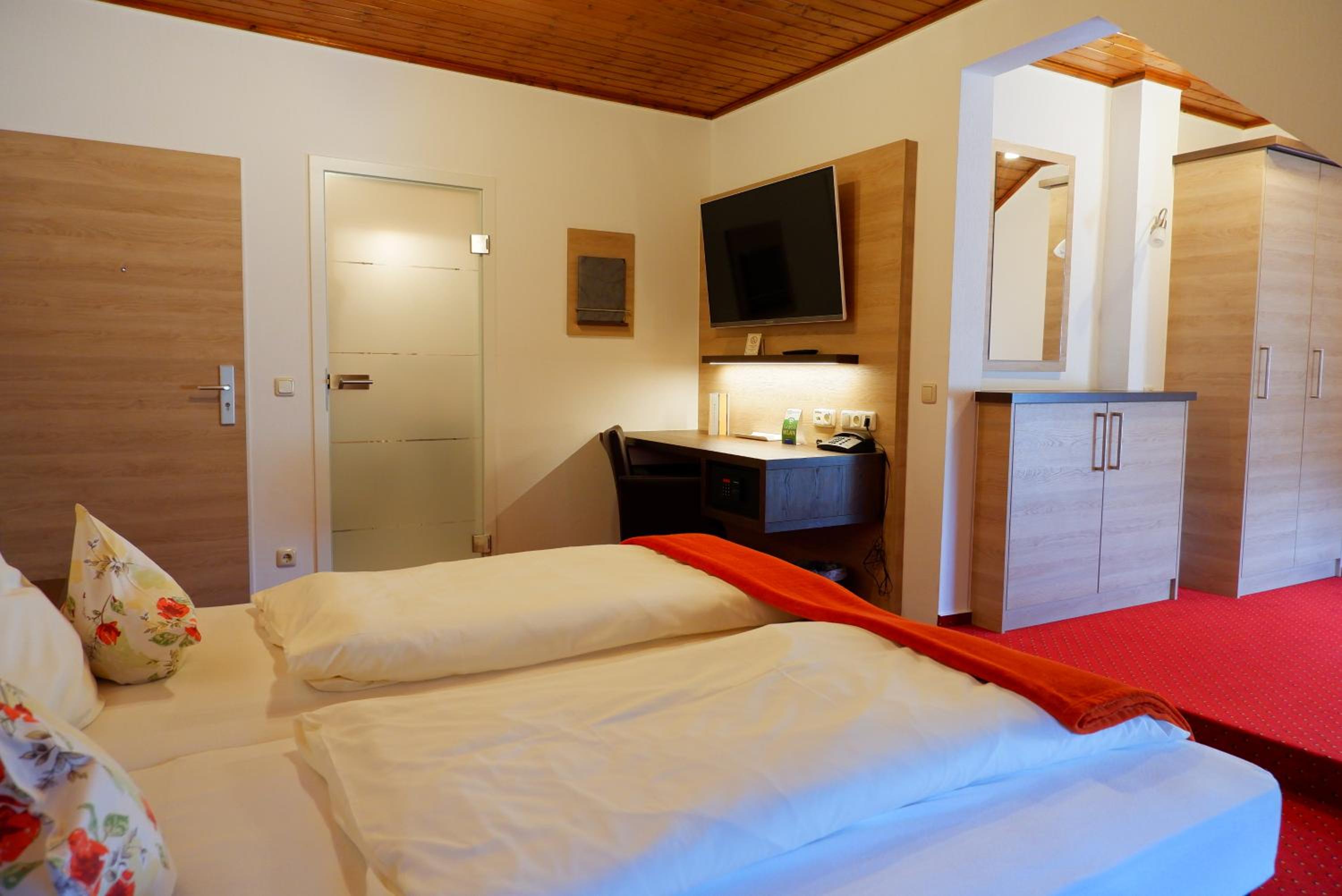 Double Room photo 3