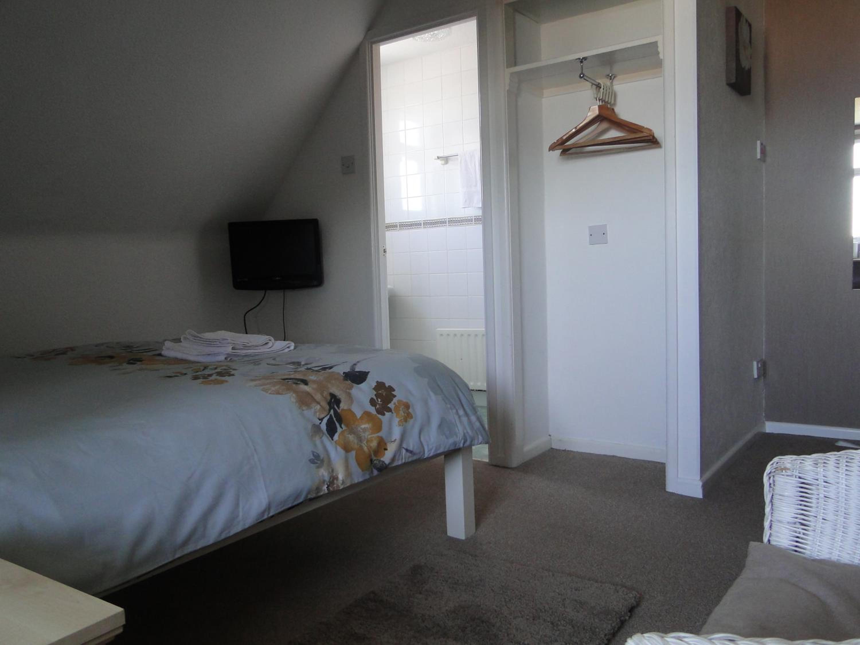 Double Room with Garden View - Photo 3
