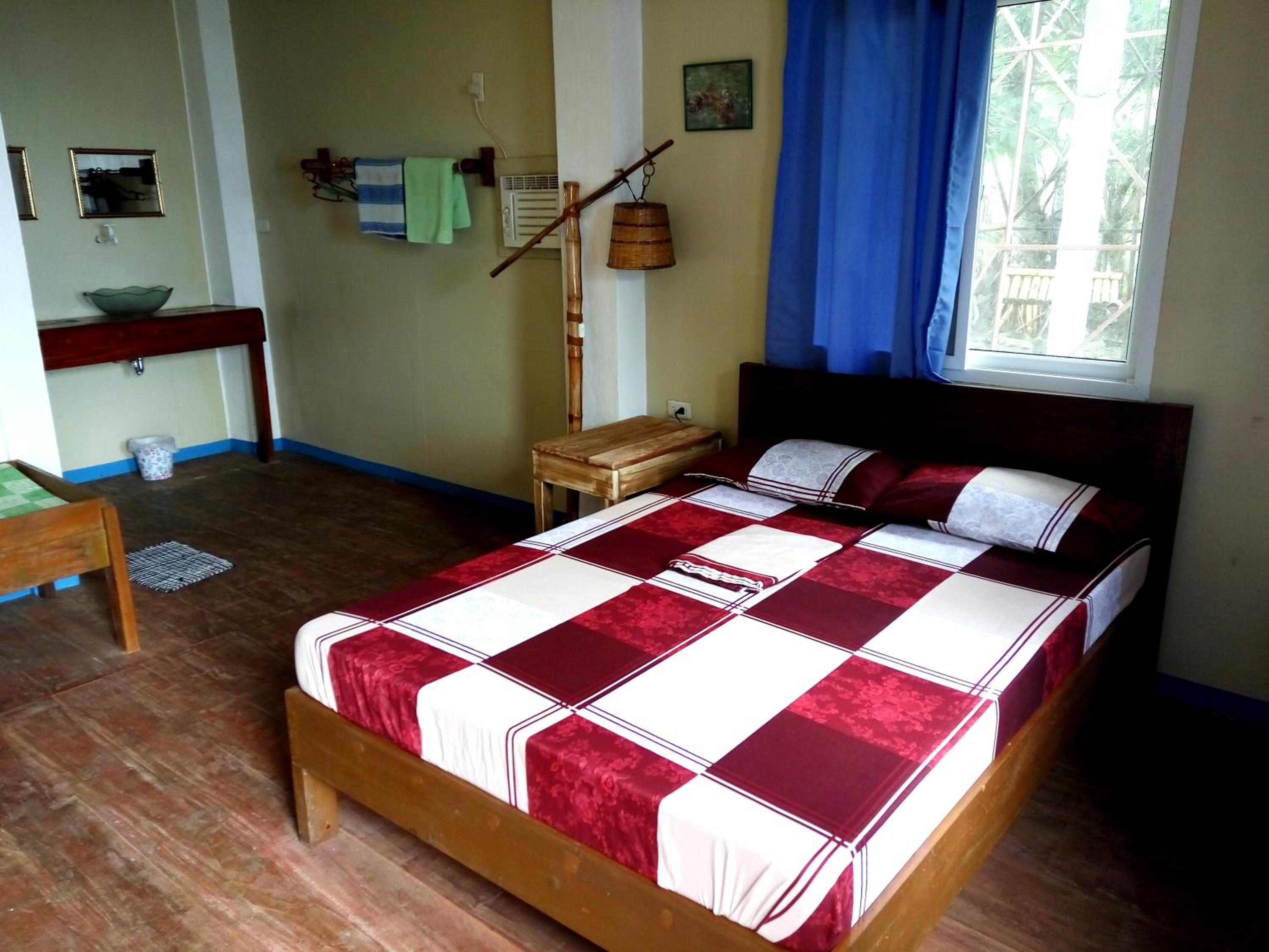Sea View Room - Photo 17